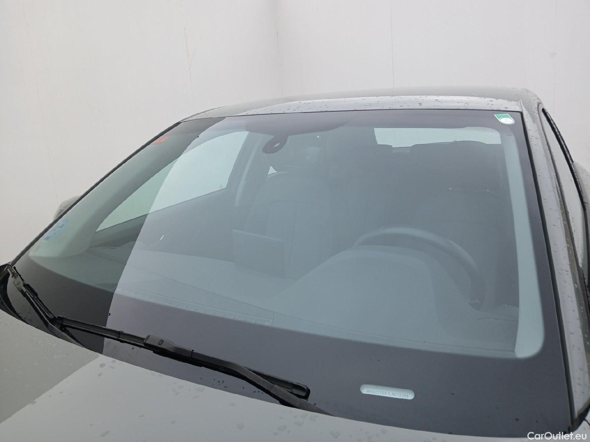  Audi  Q2 AUDI  / 2016 / 5P / todoterreno Design 30 TFSI 85kW (116CV) #2