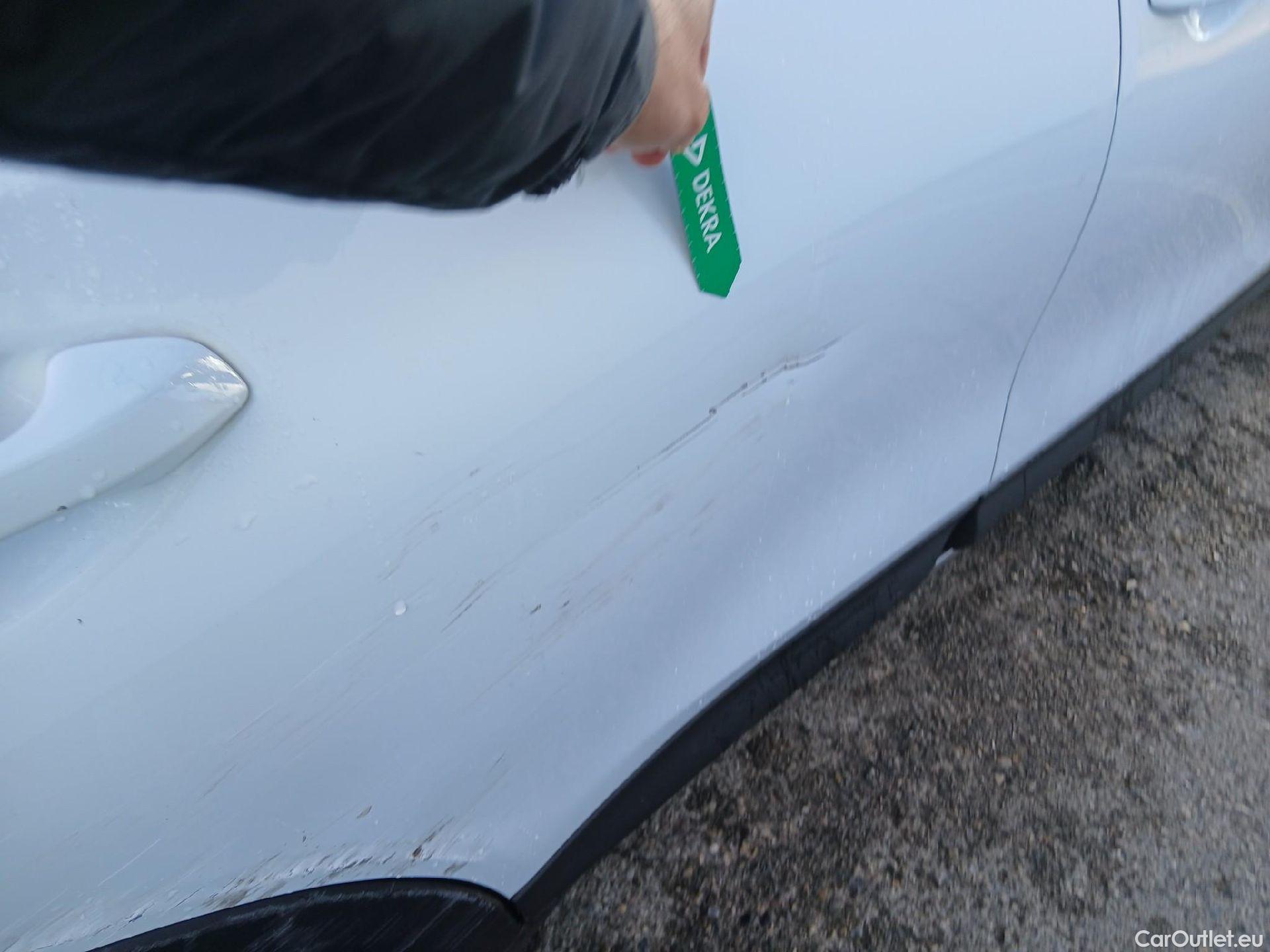  KIA  XCeed KIA  / 2019 / 5P / todoterreno 1.0 T-GDi Drive 88kW (120CV) #28