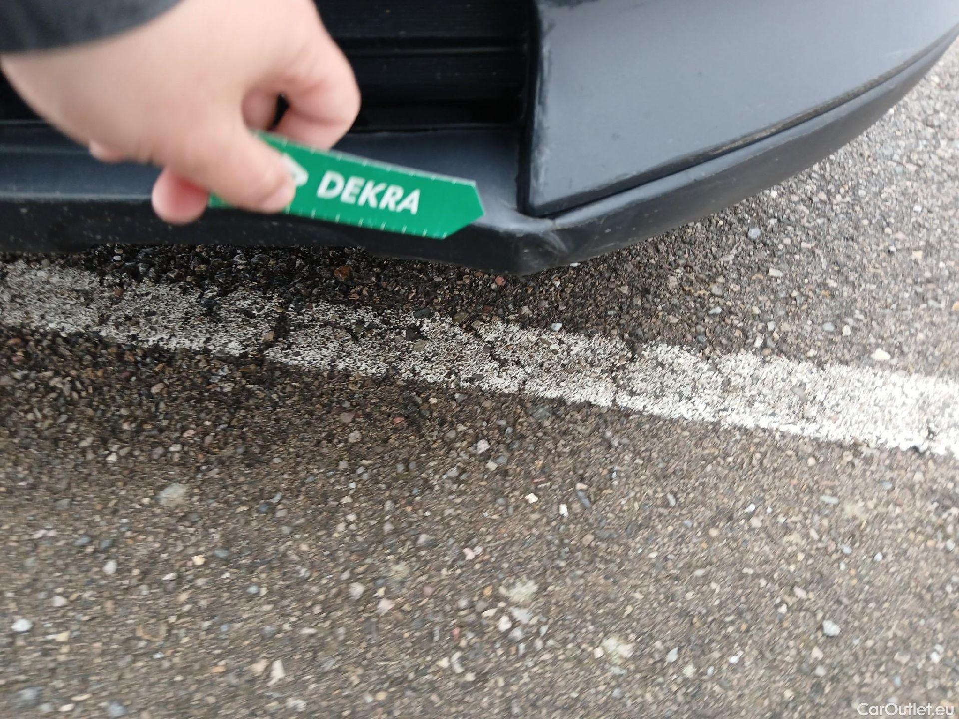  KIA  Sportage KIA  1.6MHEV Drive 100kW(136CV) 4x2(Crist Tintados)(CX) #18