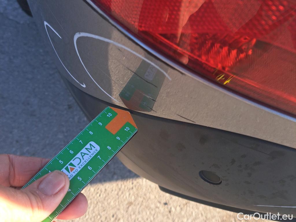  DS  DS7 DS DS 7 Crossback / 2017 / 5P / todoterreno BlueHDi DE 96kW (130CV) Auto.BE CHIC (AC) #15