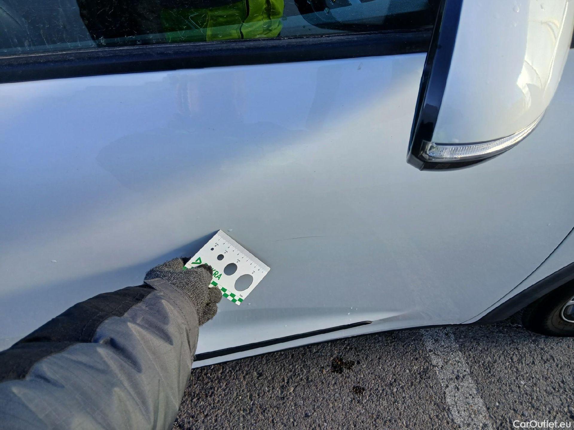  KIA  Niro KIA  / 2019 / 5P / crossover 1.6 GDi HEV 104kW (141CV) Drive #21