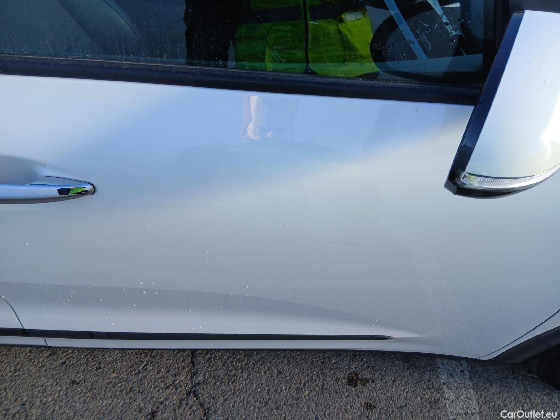  KIA  Niro KIA  / 2019 / 5P / crossover 1.6 GDi HEV 104kW (141CV) Drive #22