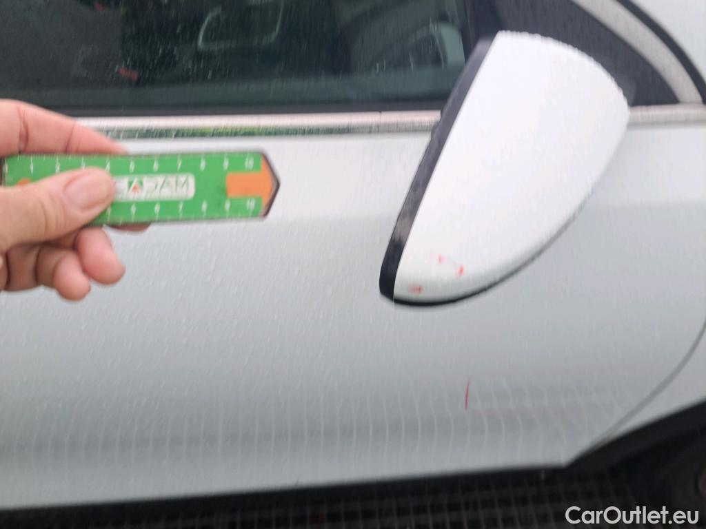  KIA  XCeed KIA  / 2019 / 5P / todoterreno 1.0 T-GDi Drive 88kW (120CV) #30