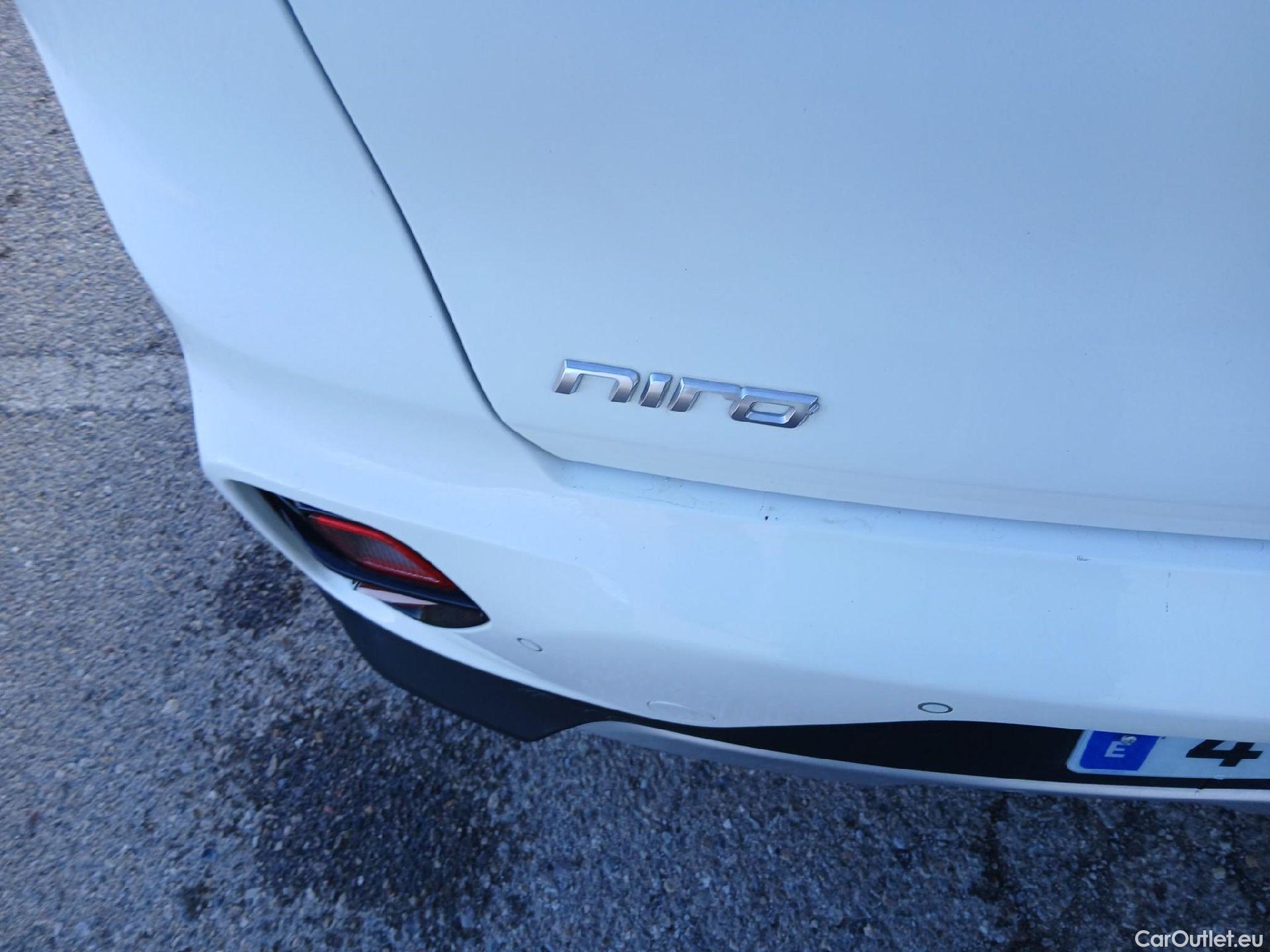  KIA  Niro KIA  / 2019 / 5P / crossover 1.6 GDi HEV 104kW (141CV) Drive #13