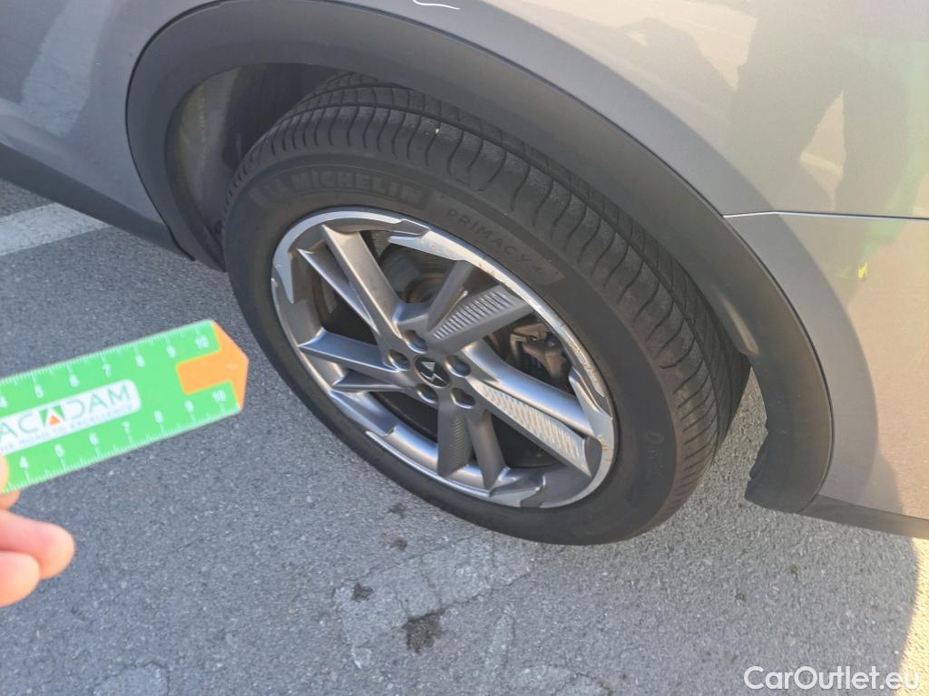  DS  DS7 DS DS 7 Crossback / 2017 / 5P / todoterreno BlueHDi DE 96kW (130CV) Auto.BE CHIC (AC) #1