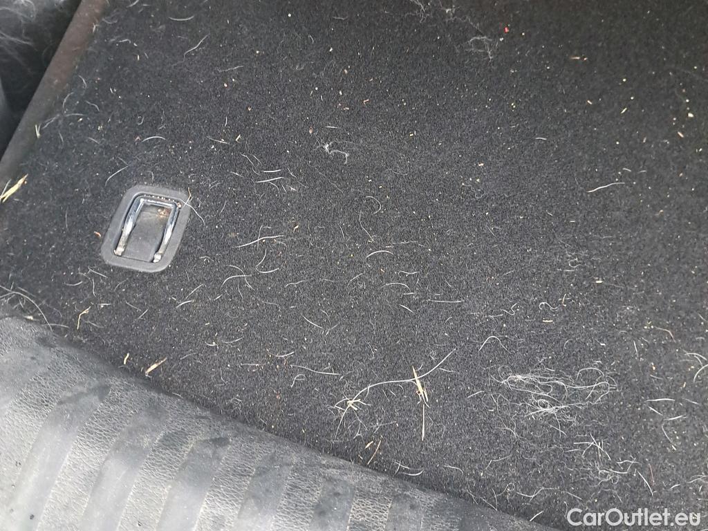  KIA  XCeed KIA  / 2019 / 5P / todoterreno 1.0 T-GDi Drive 88kW (120CV) #4