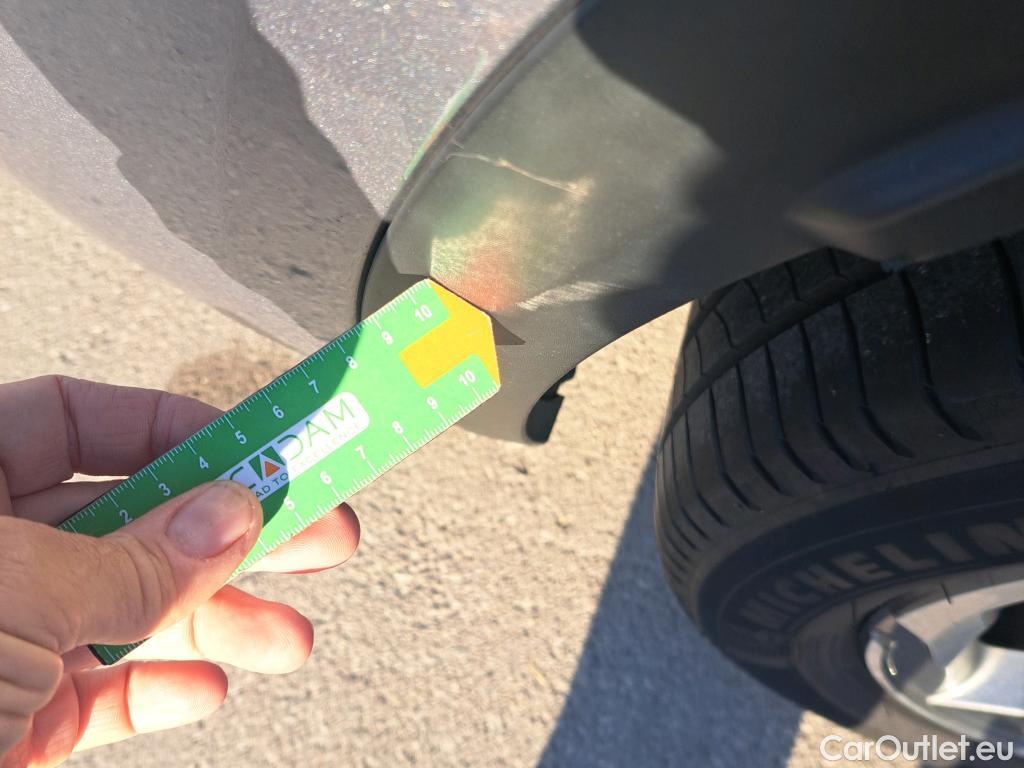  DS  DS7 DS DS 7 Crossback / 2017 / 5P / todoterreno BlueHDi DE 96kW (130CV) Auto.BE CHIC (AC) #25