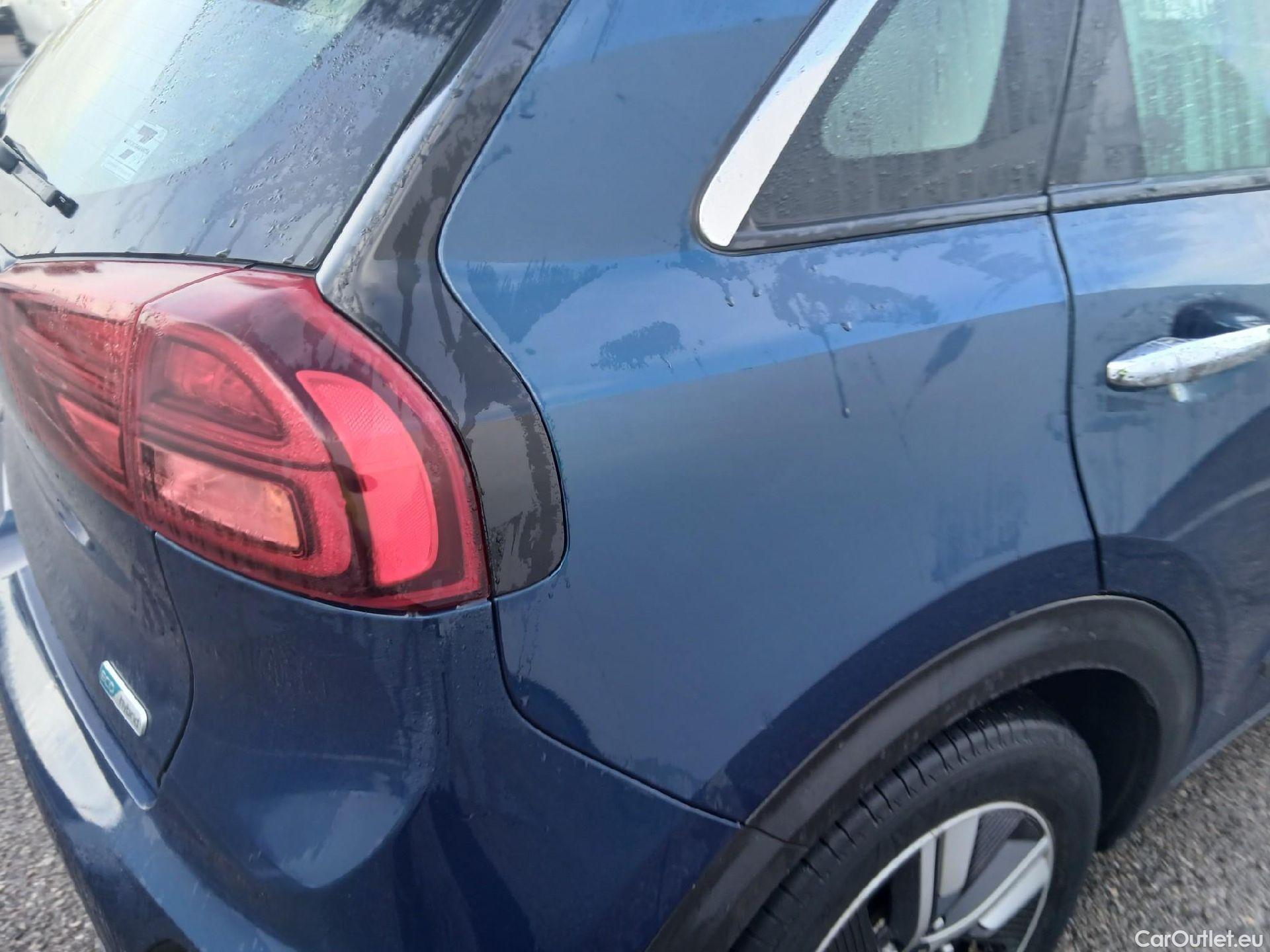  KIA  Niro KIA  / 2019 / 5P / crossover 1.6 GDi HEV 104kW (141CV) Drive #8