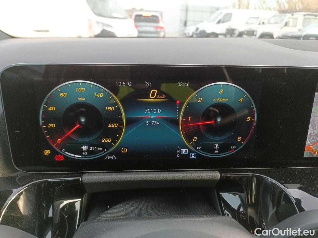  Mercedes  GLA MERCEDES-BENZ  / 2020 / 5P / todoterreno  200 D #13