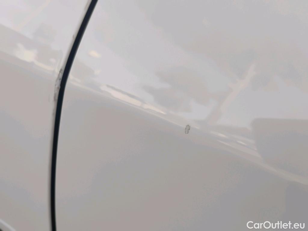  KIA  Sorento KIA  / 2020 / 5P / todoterreno 1.6 T-GDi HEV Emotion 4x2 7pl (P.Luxury) #17