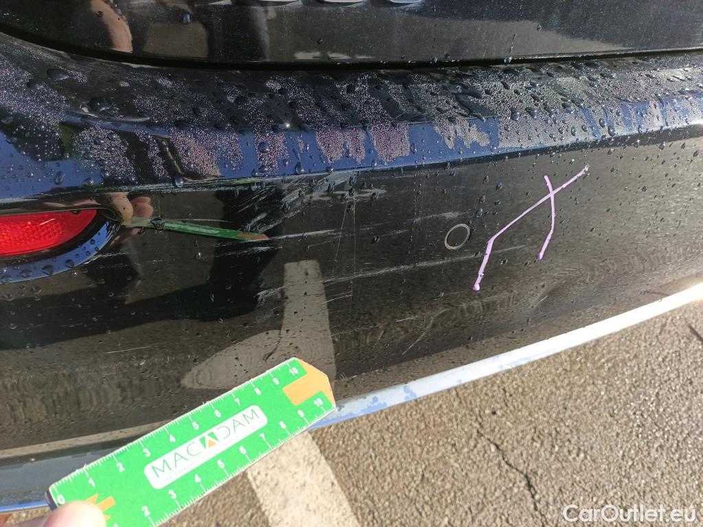  Mercedes  A-Klasse MERCEDES-BENZ Clase A / 2018 / 5P / berlina con portón A 250 e #17