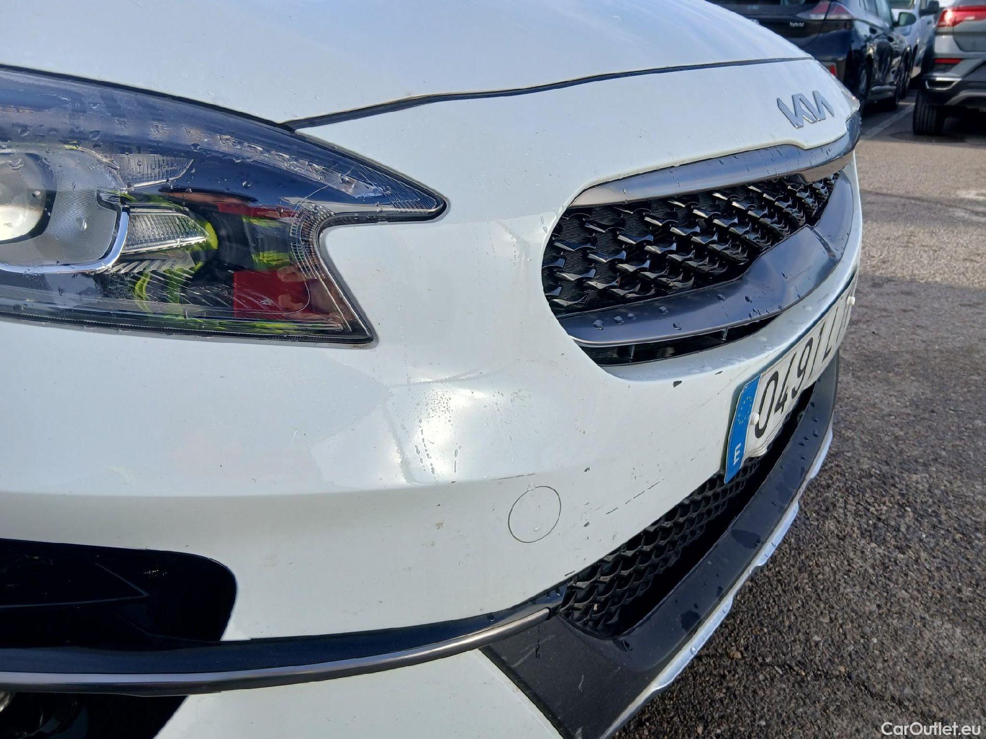  KIA  XCeed KIA  / 2019 / 5P / todoterreno 1.0 T-GDi Drive 88kW (120CV) #3