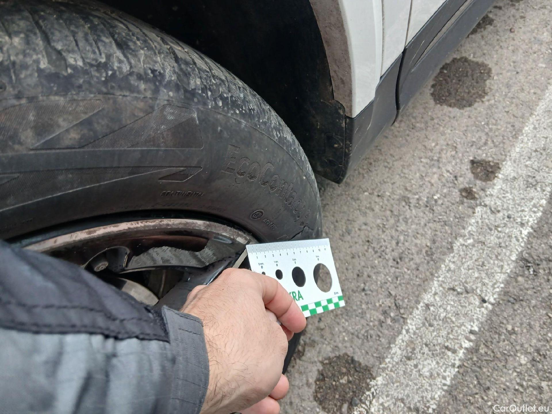  Mercedes  GLA Clase   250 e (247.785)AMG 1.3 AMG Line 220CV AT8 6E #22