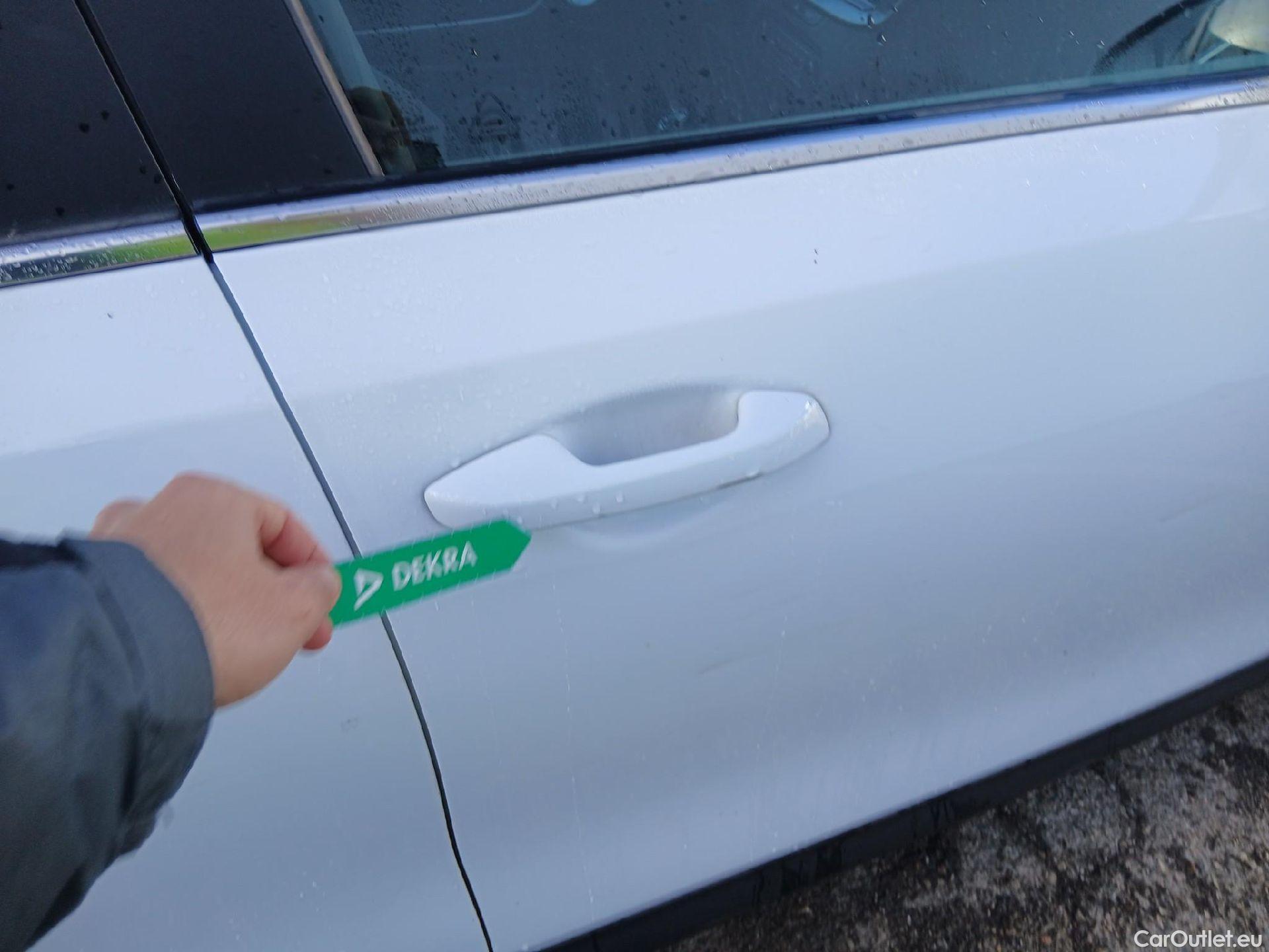  KIA  XCeed KIA  / 2019 / 5P / todoterreno 1.0 T-GDi Drive 88kW (120CV) #29