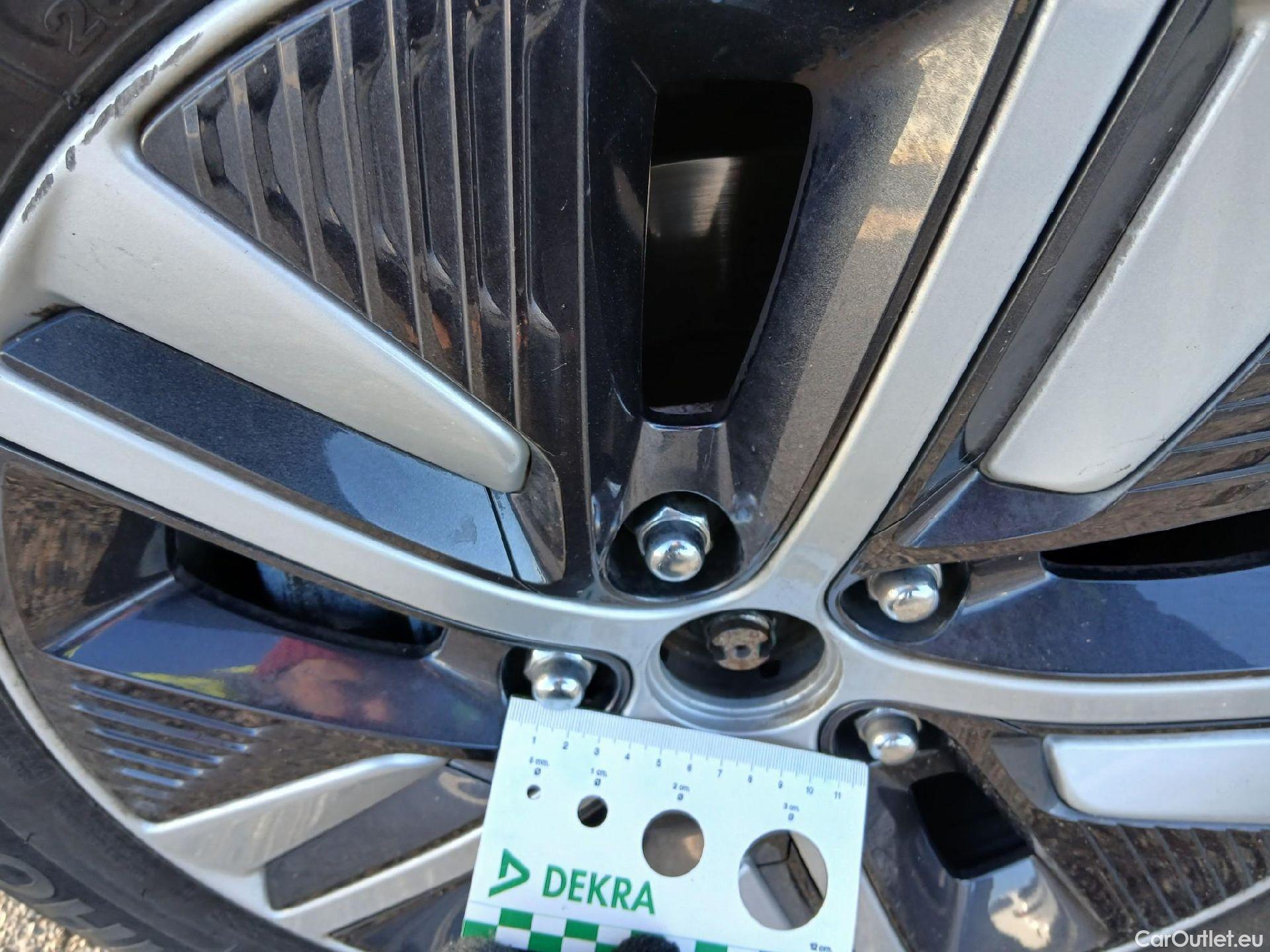  KIA  Niro KIA  / 2019 / 5P / crossover 1.6 GDi HEV 104kW (141CV) Drive #26