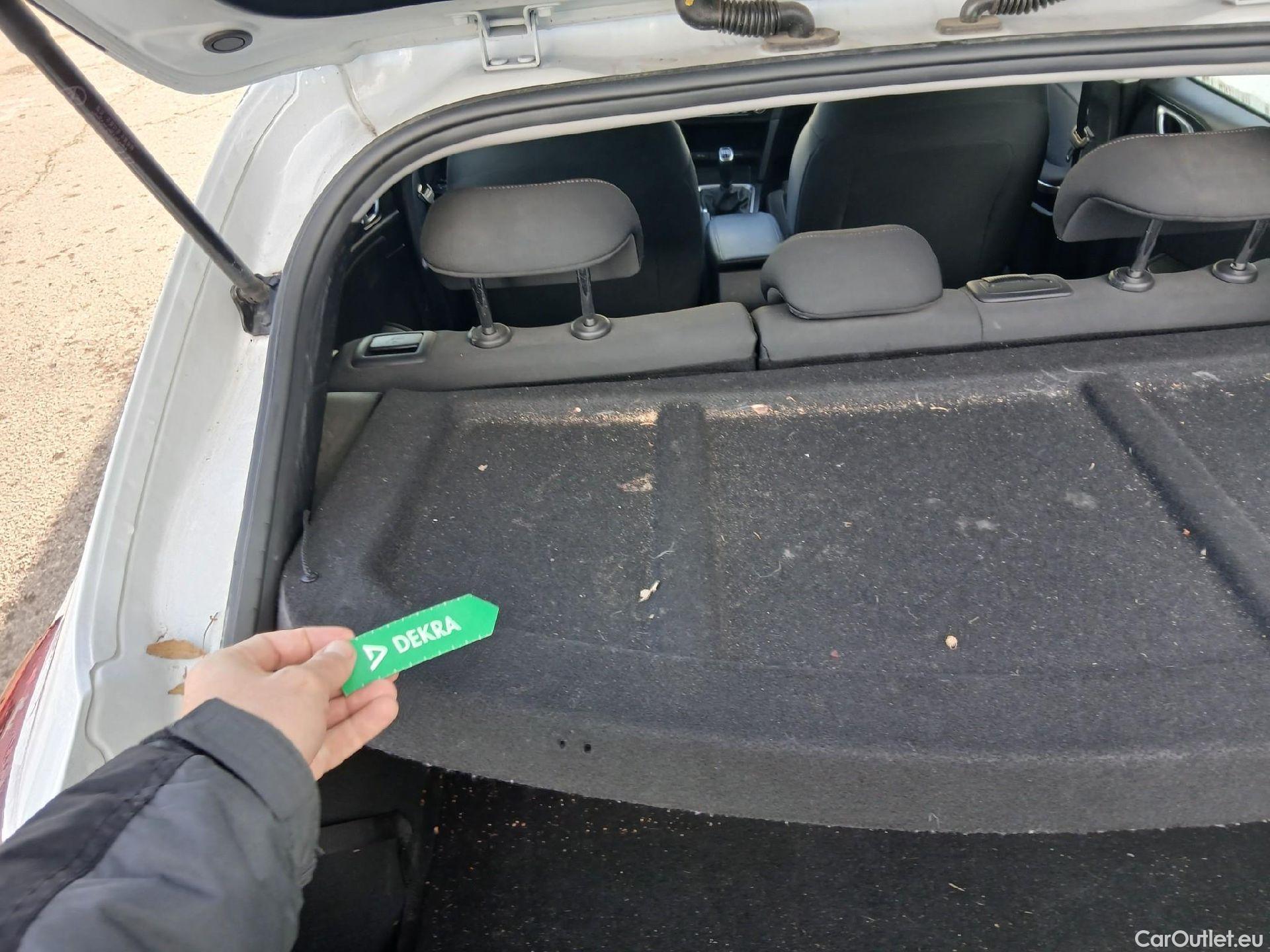  KIA  XCeed KIA  / 2019 / 5P / todoterreno 1.0 T-GDi Drive 88kW (120CV) #42