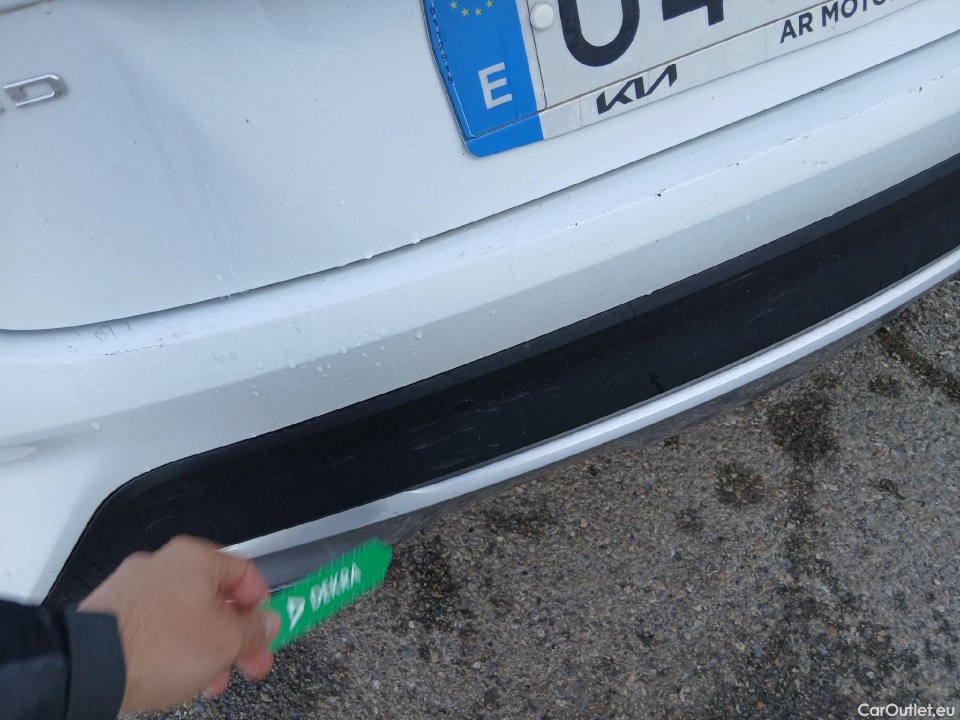  KIA  XCeed KIA  / 2019 / 5P / todoterreno 1.0 T-GDi Drive 88kW (120CV) #19