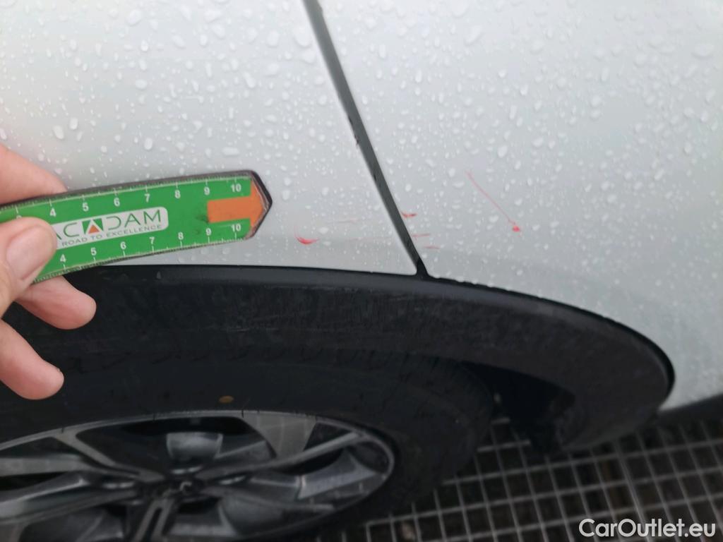  KIA  XCeed KIA  / 2019 / 5P / todoterreno 1.0 T-GDi Drive 88kW (120CV) #33