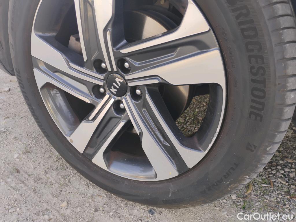  KIA  Sorento KIA  / 2020 / 5P / todoterreno 1.6 T-GDi HEV Emotion 4x2 7pl (P.Luxury) #1