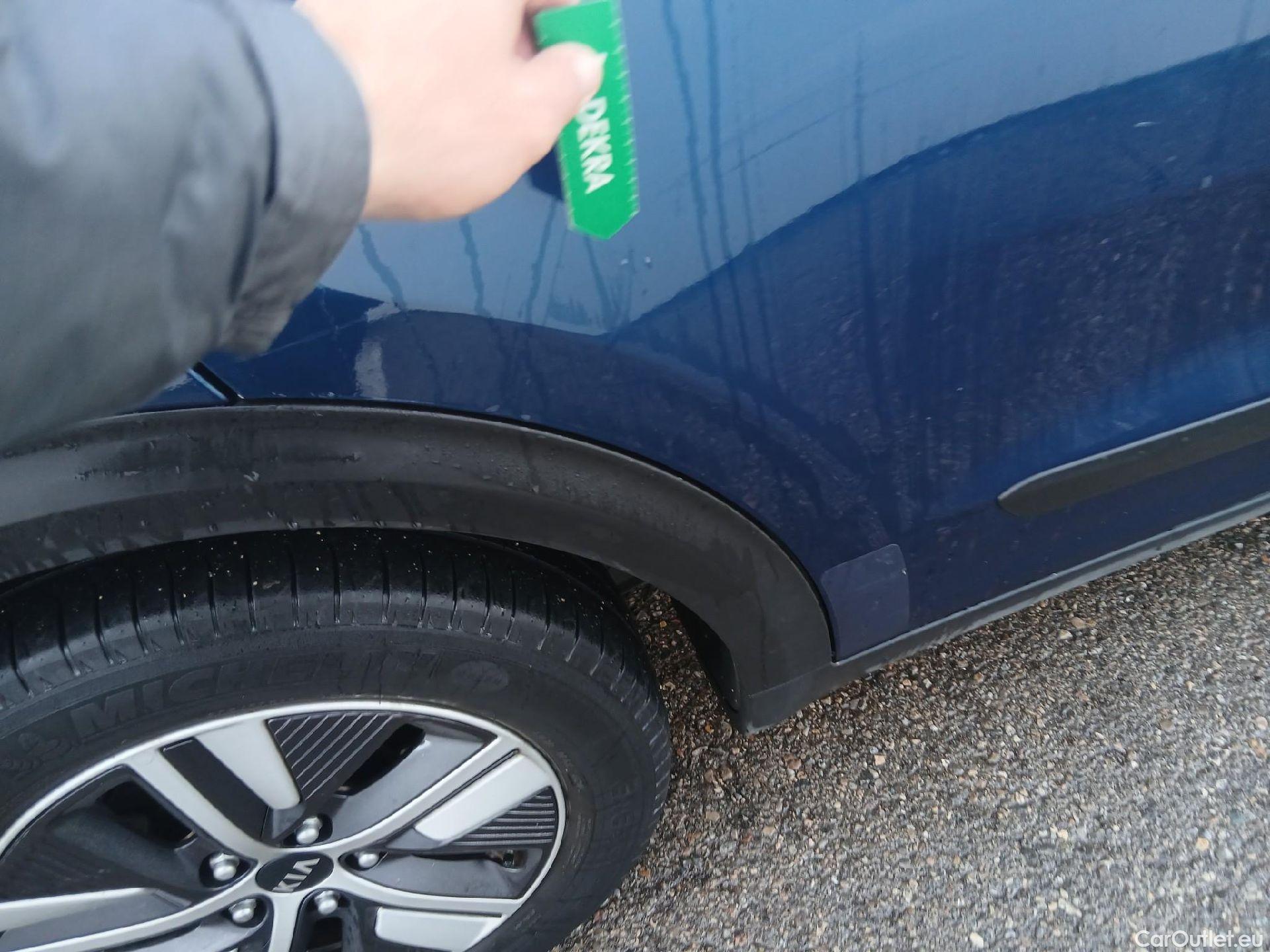  KIA  Niro KIA  / 2019 / 5P / crossover 1.6 GDi HEV 104kW (141CV) Drive #10