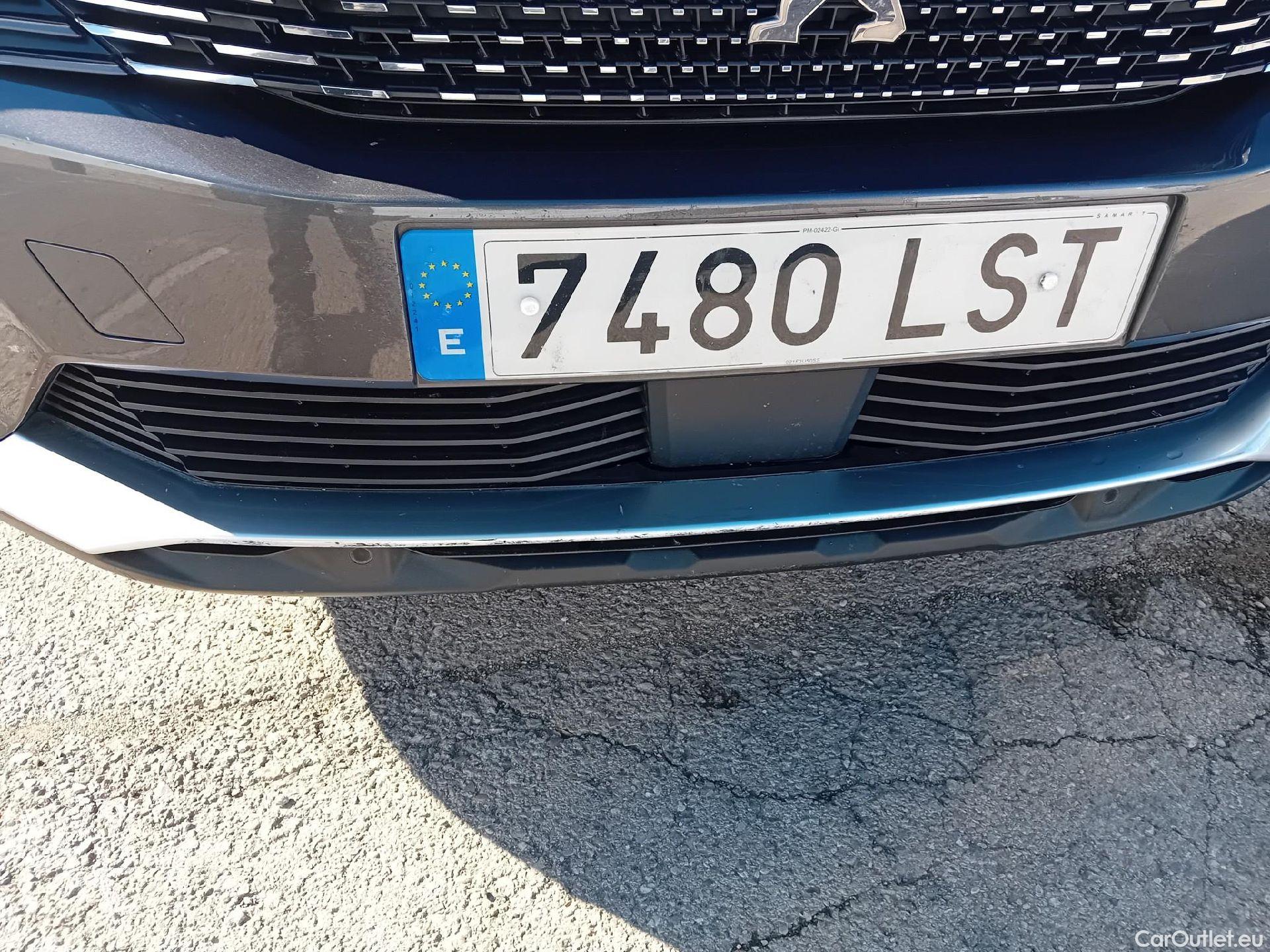  Peugeot  3008 PEUGEOT  Hybrid / 2020 / 5P / todoterreno 225 e-EAT8 GT #3