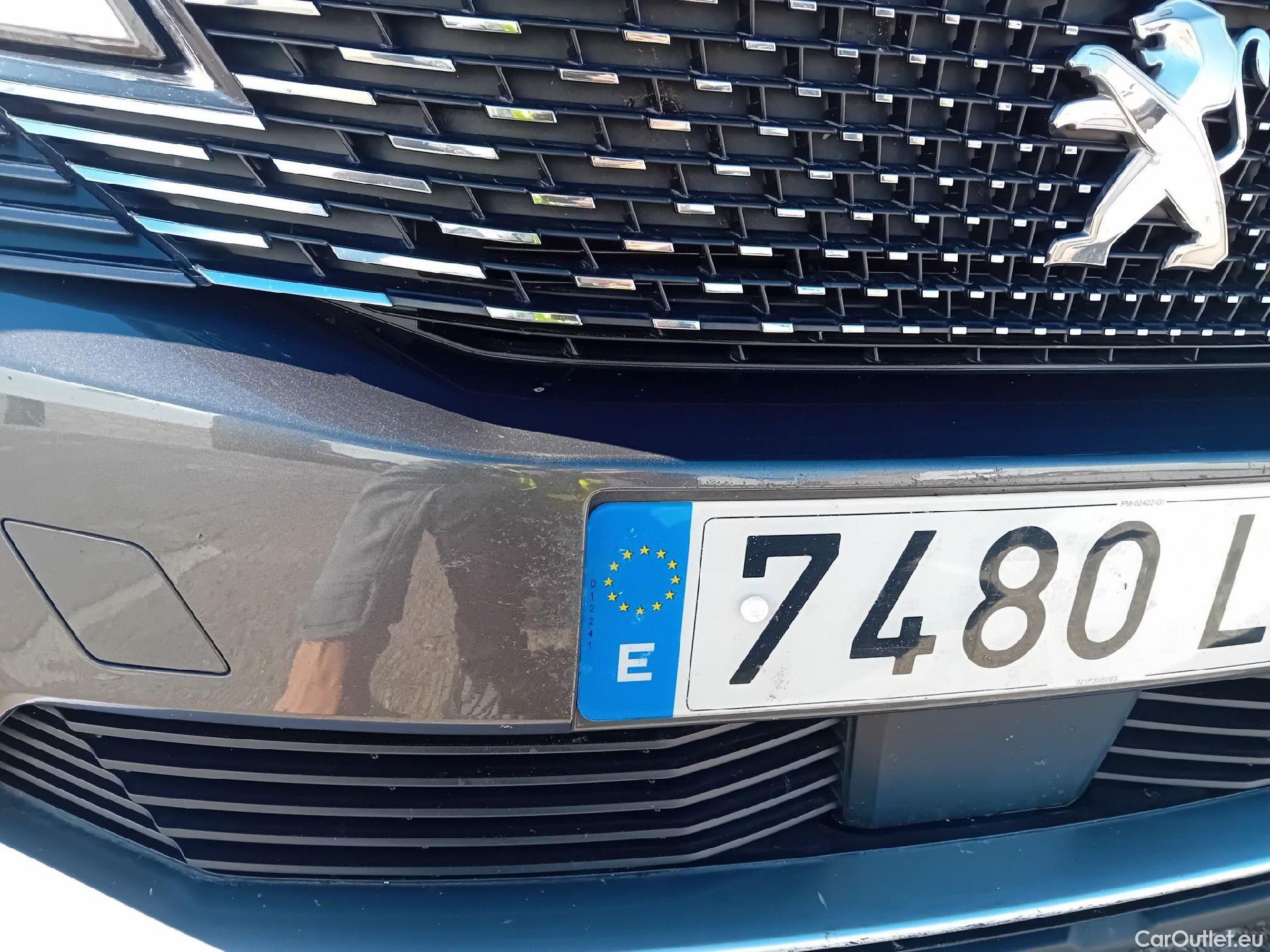  Peugeot  3008 PEUGEOT  Hybrid / 2020 / 5P / todoterreno 225 e-EAT8 GT #10