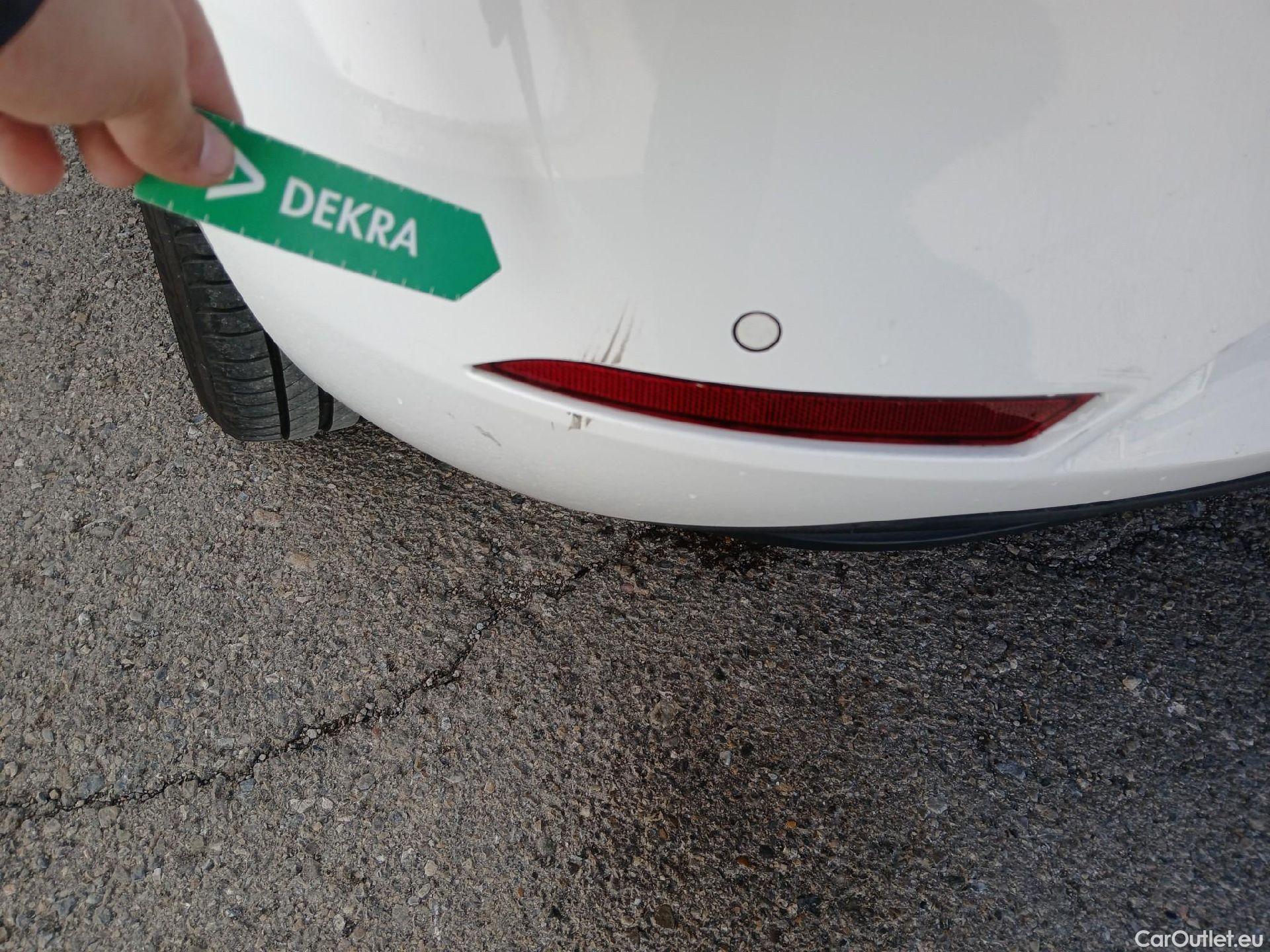  Land Rover  Discovery SEAT Nuevo León / 2020 / 5P / berlina con portón 2.0 TDI 85kW S&S Style Go (AC3) #8