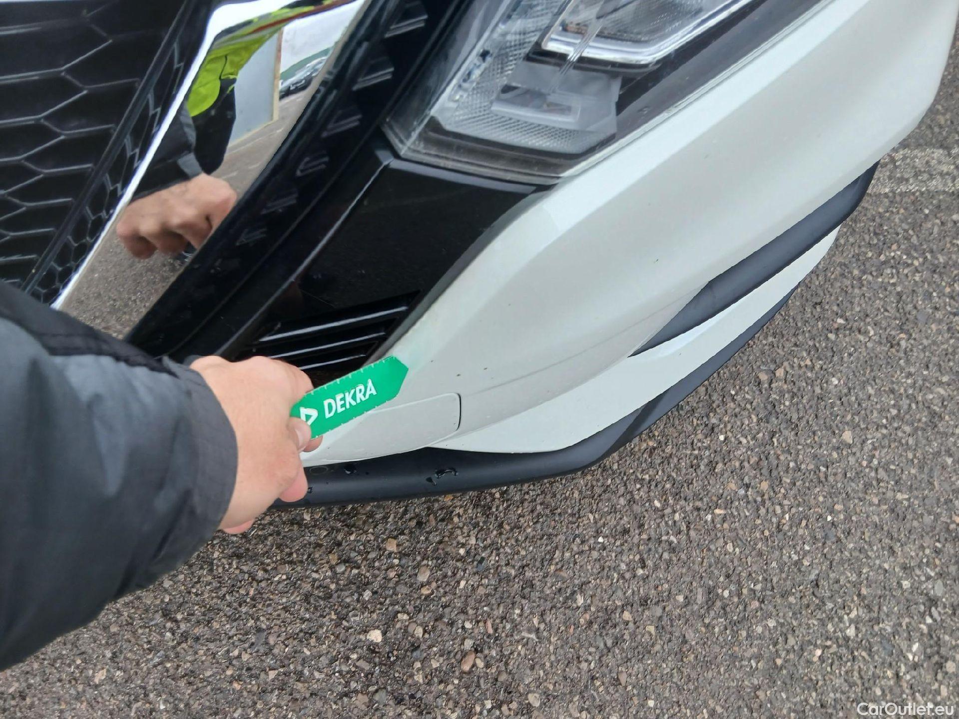  Nissan  Qashqai NISSAN  / 2017 / 5P / todoterreno DIG-T 103 kW (140 CV) E6D ACENTA #2