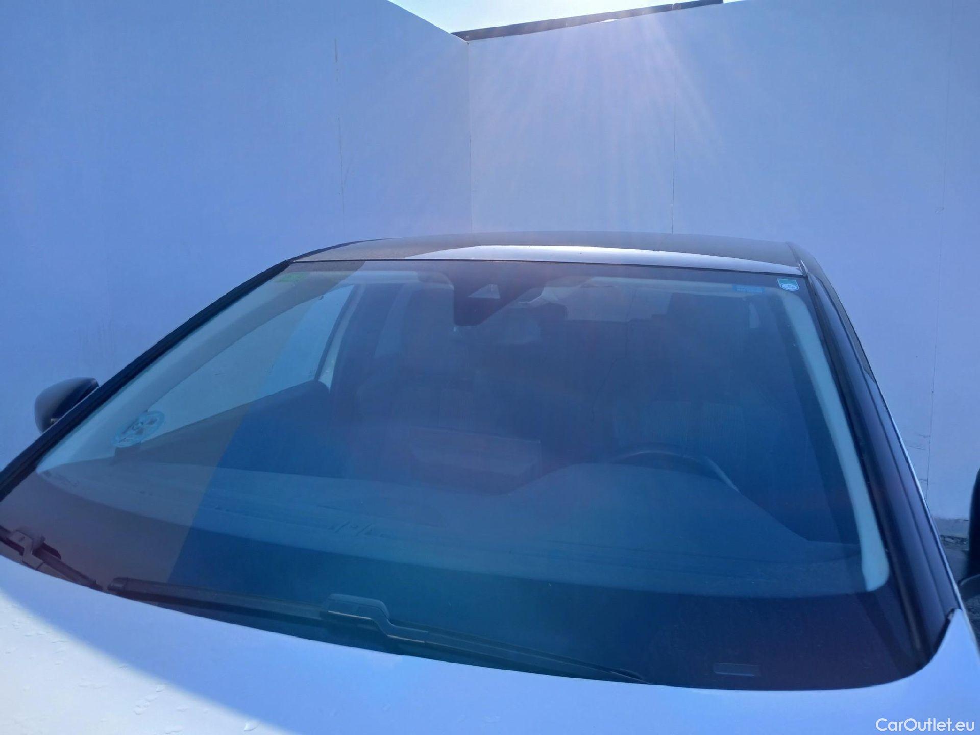  Peugeot  3008 PEUGEOT  / 2020 / 5P / todoterreno 1.5 BlueHDi 96kW S&S Allure Pack EAT8 #4