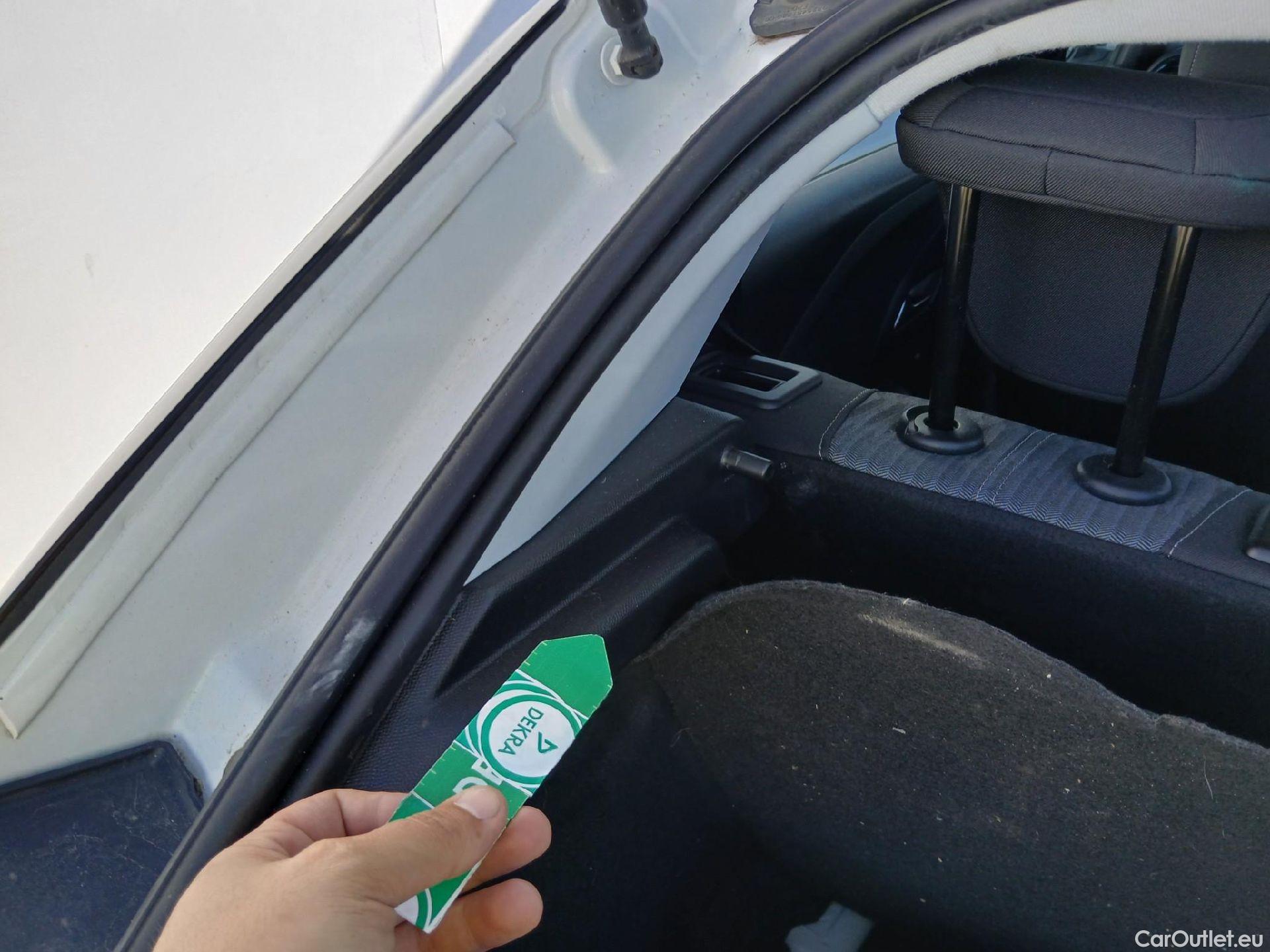  Opel  Corsa OPEL  / 2019 / 5P / berlina con portón 1.2 XEL 55kW (75CV) Edition #2