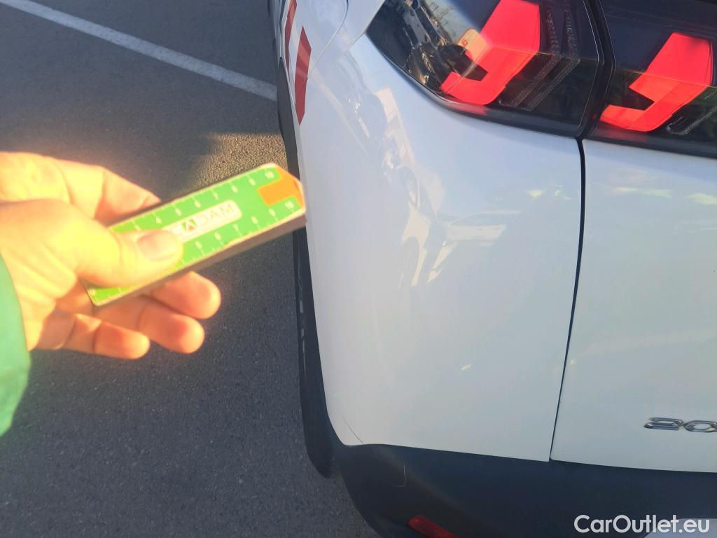  Peugeot  2008 PEUGEOT  / 2019 / 5P / todoterreno Active BlueHDI 81kW (110CV) #21