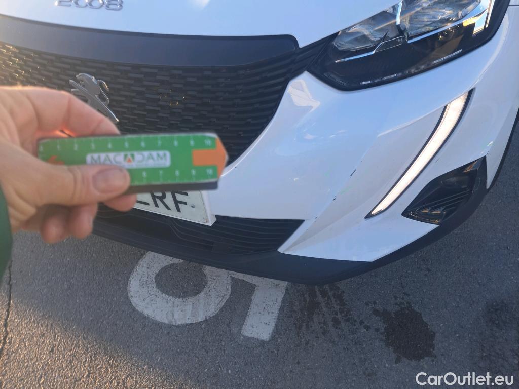  Peugeot  2008 PEUGEOT  / 2019 / 5P / todoterreno Active BlueHDI 81kW (110CV) #37