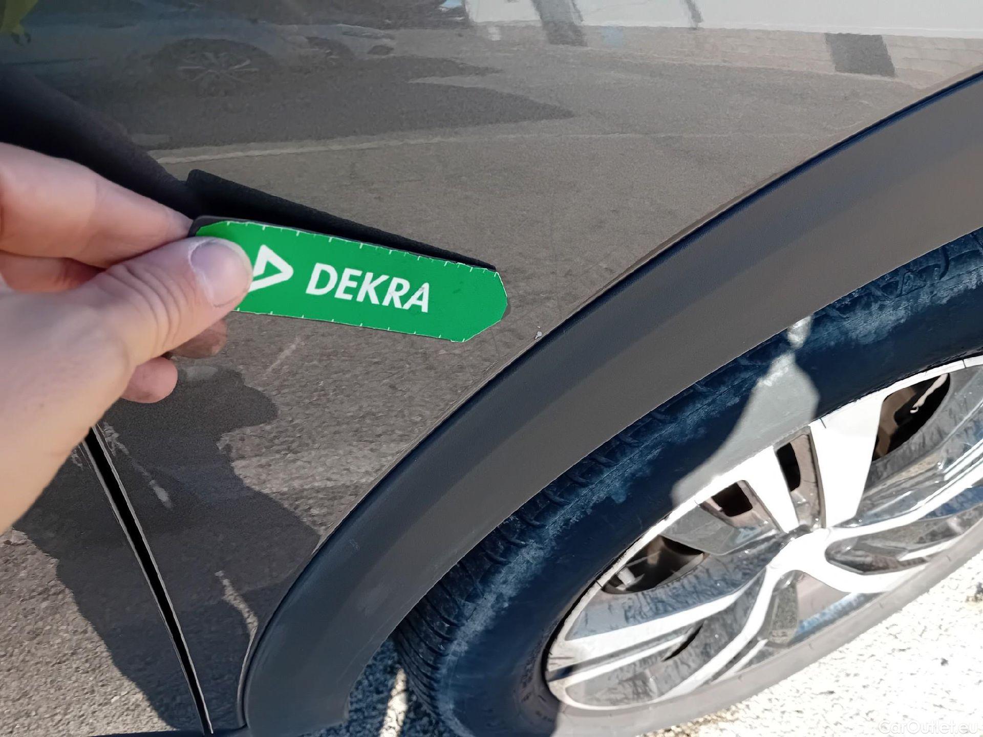  Peugeot  3008 PEUGEOT  Hybrid / 2020 / 5P / todoterreno 225 e-EAT8 GT #32