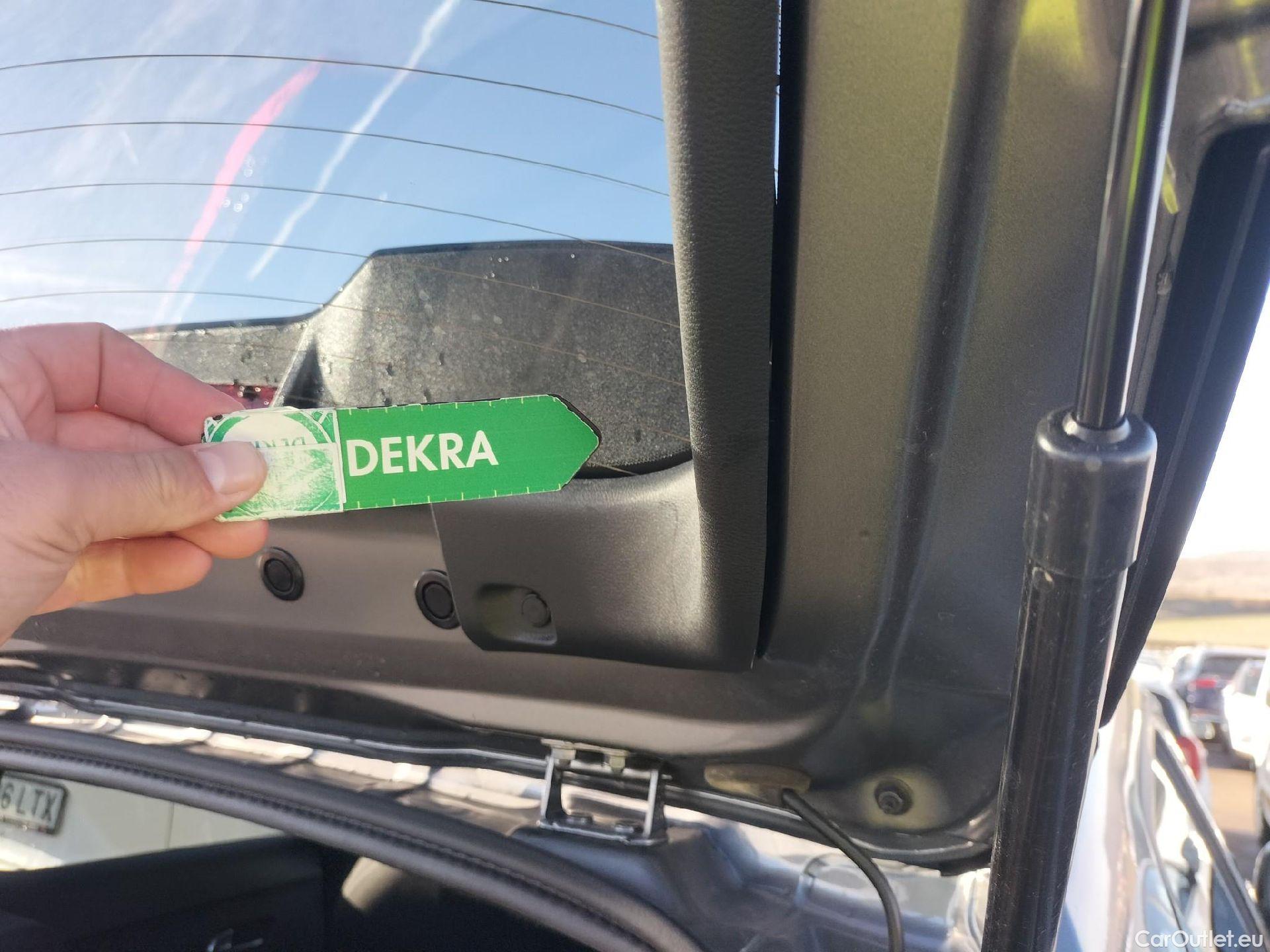  Nissan  Juke NISSAN  / 2019 / 5P / crossover DIG-T 84 kW (114 CV) DCT 7 V N-Connecta (AC2) #32