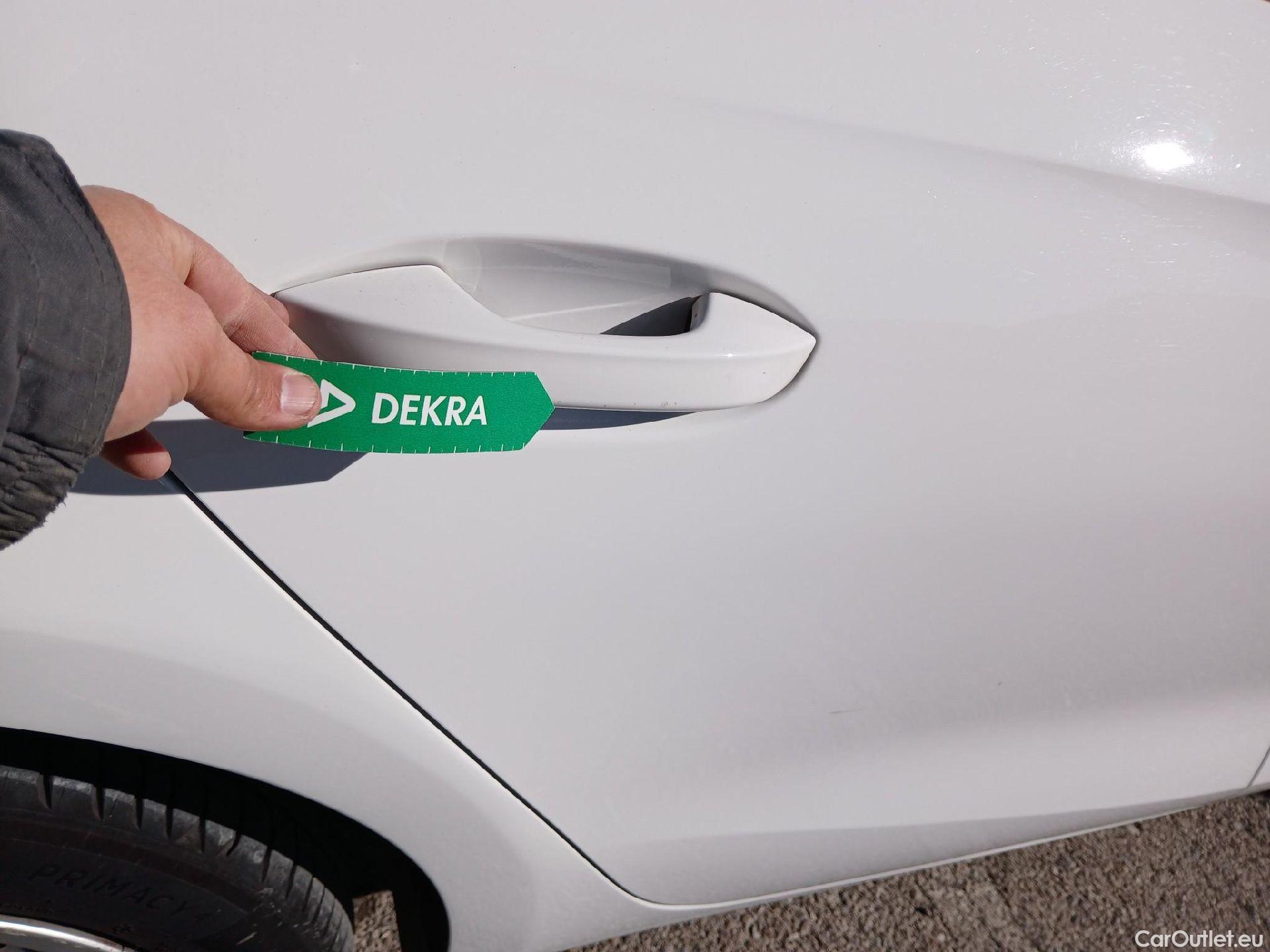  Land Rover  Discovery SEAT Nuevo León / 2020 / 5P / berlina con portón 2.0 TDI 85kW S&S Style Go (AC3) #18