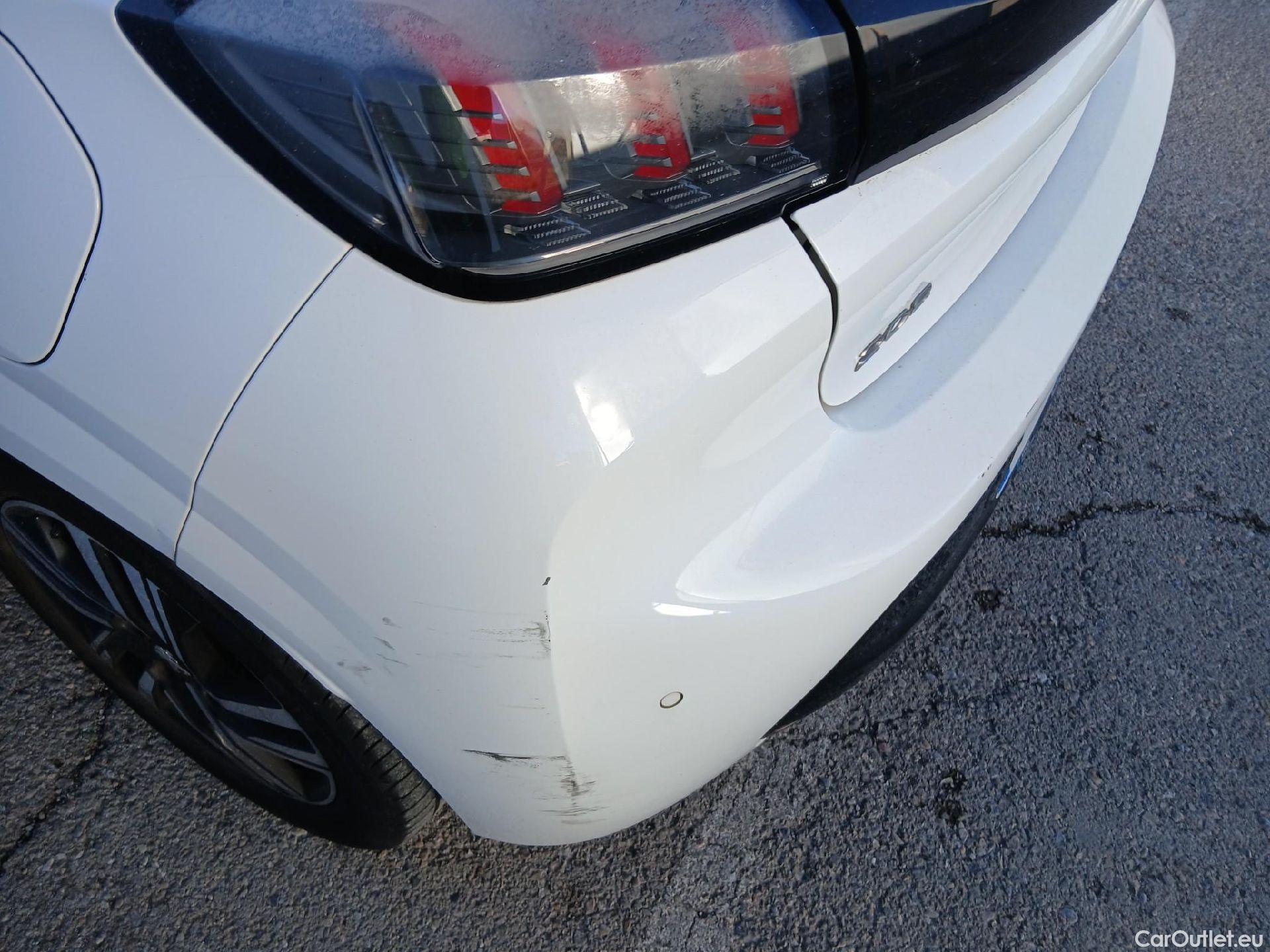  Peugeot  208 PEUGEOT  / 2019 / 5P / berlina con portón PureTech 73kW (100CV) Allure (AC) #20