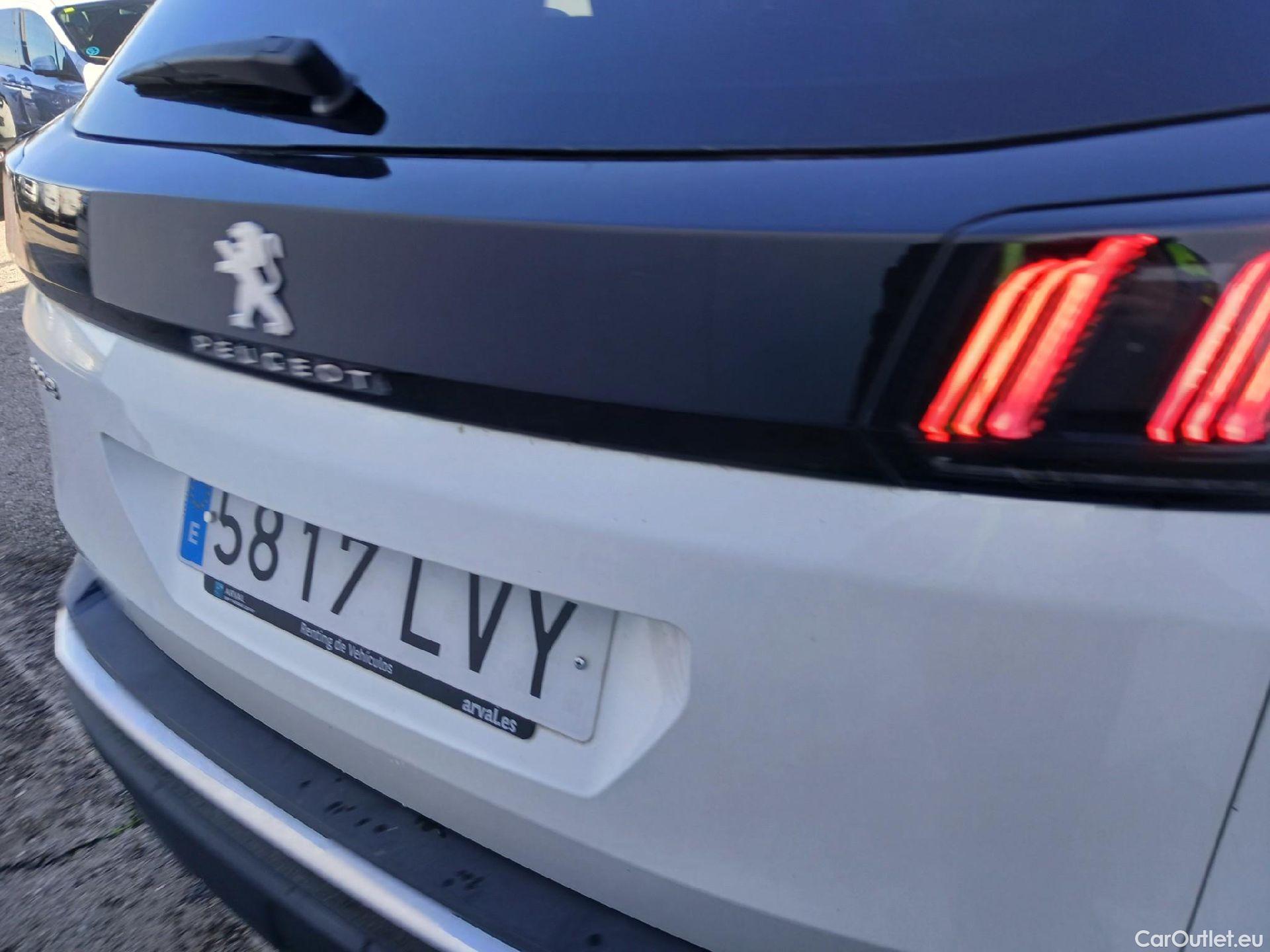  Peugeot  3008 PEUGEOT  / 2020 / 5P / todoterreno 1.5 BlueHDi 96kW S&S Allure Pack EAT8 #28