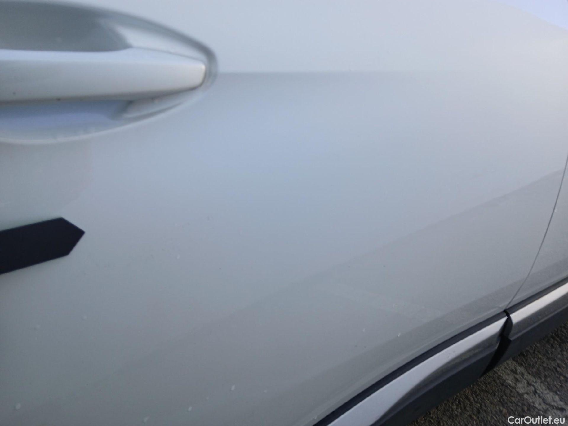  Peugeot  3008 PEUGEOT  / 2020 / 5P / todoterreno 1.5 BlueHDi 96kW S&S Allure Pack EAT8 #34