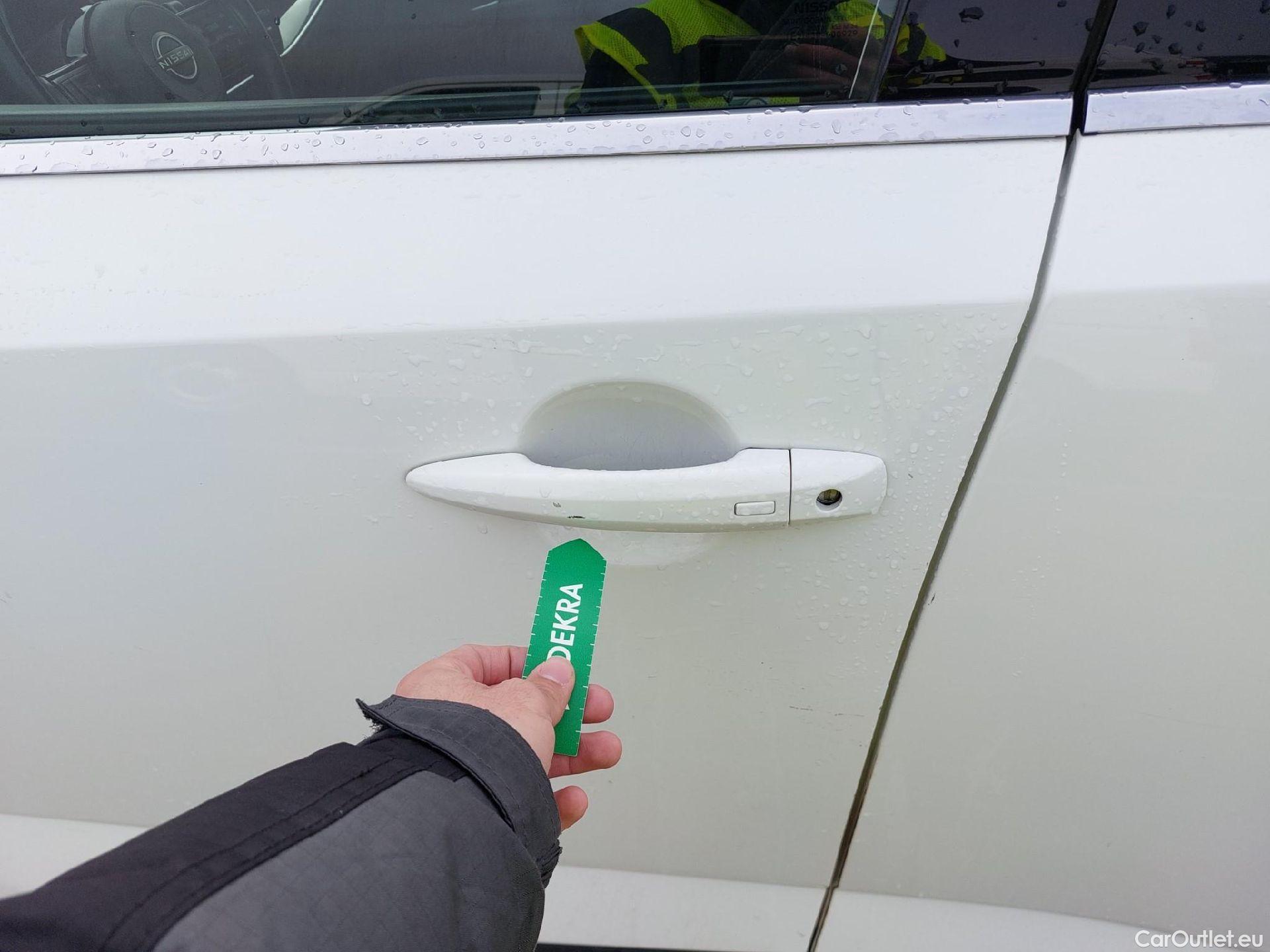  Nissan  Qashqai NISSAN  / 2021 / 5P / todoterreno DIG-T 116kW mHEV Xtronic 4x4 N-Connecta #4