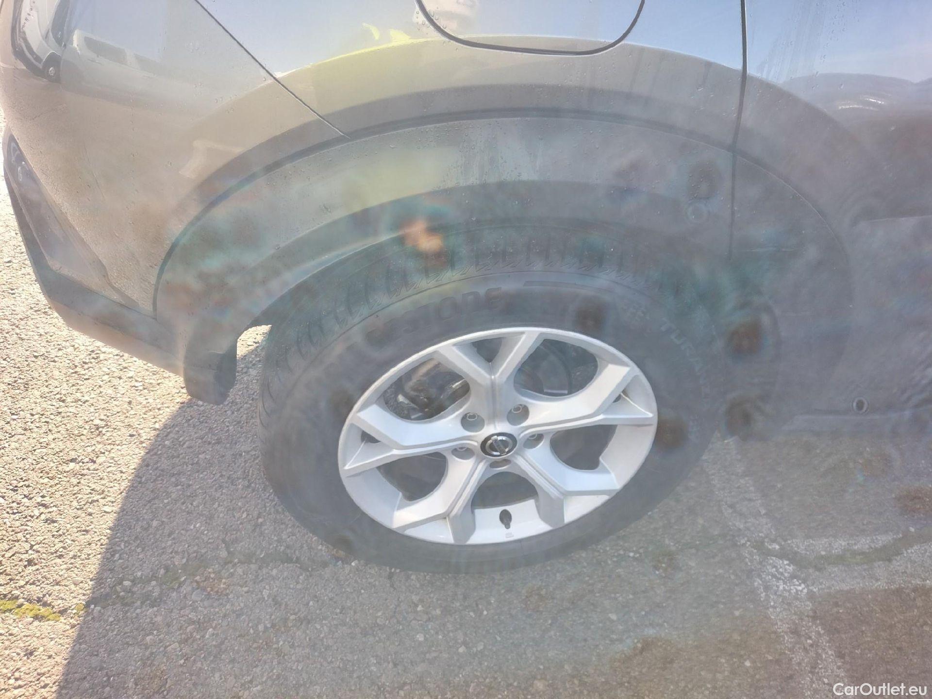  Nissan  Juke NISSAN  / 2019 / 5P / crossover DIG-T 84 kW (114 CV) DCT 7 V N-Connecta (AC2) #36