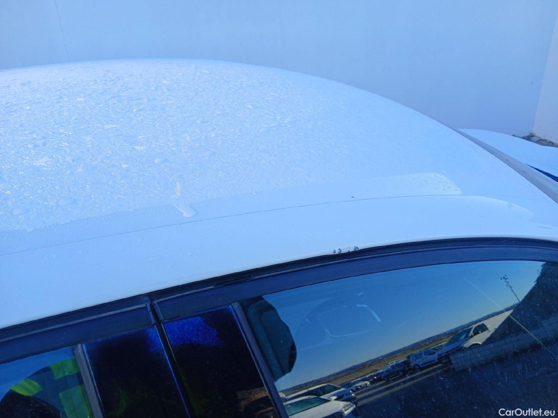  Peugeot  208 PEUGEOT  / 2019 / 5P / berlina con portón PureTech 73kW (100CV) Allure (AC) #30