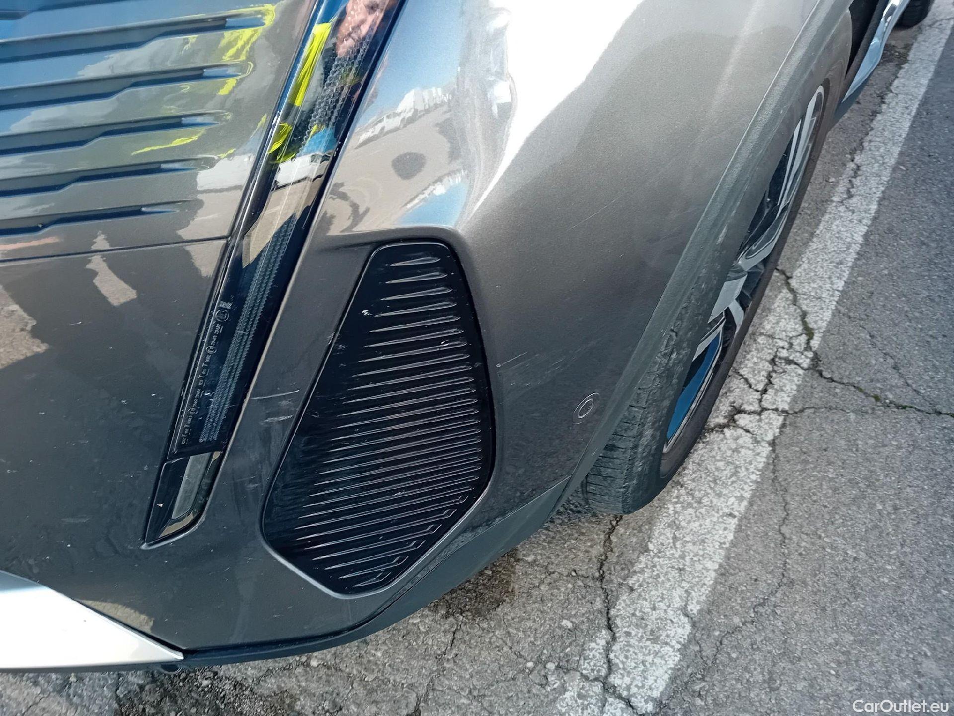  Peugeot  3008 PEUGEOT  Hybrid / 2020 / 5P / todoterreno 225 e-EAT8 GT #9