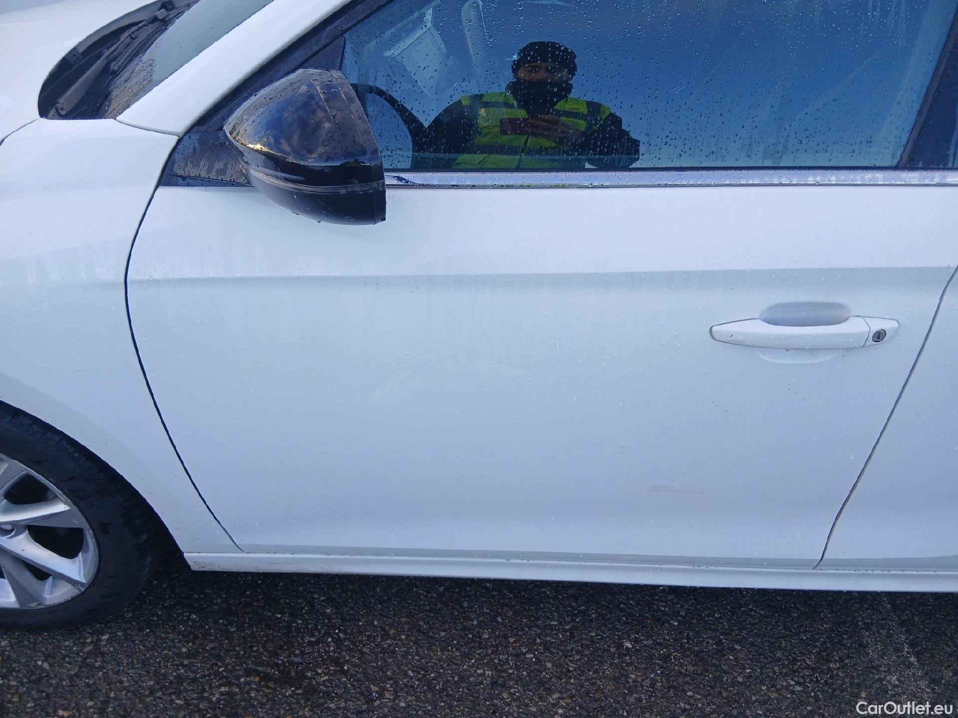  Opel  Corsa OPEL  1.2T XHL 74kW (100CV) Elegance #10