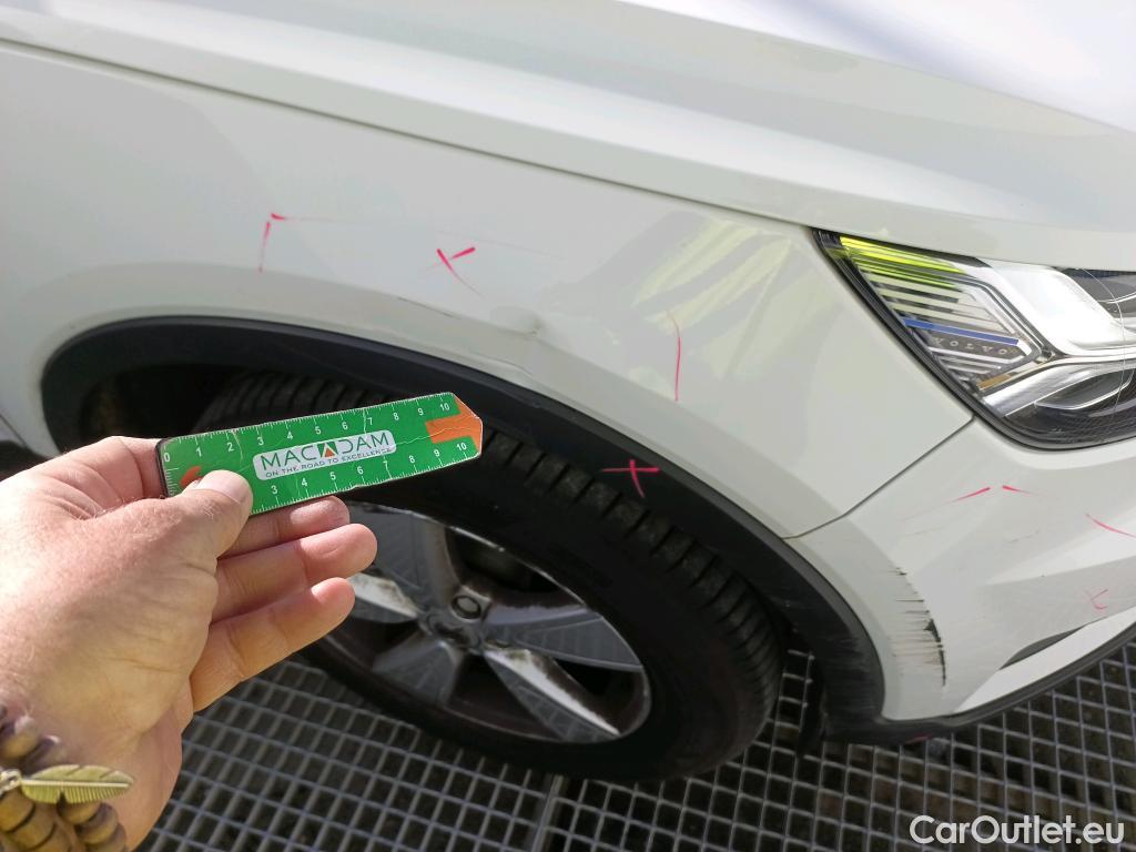  Volvo  XC 40 VOLVO XC40 / 2017 / 5P / todoterreno 2.0 D3 Auto #3