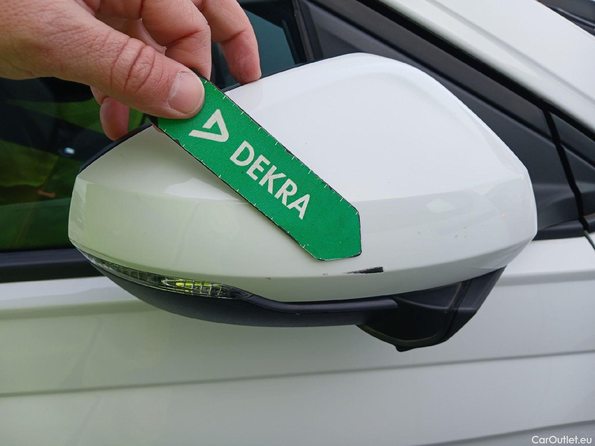  Volkswagen  Polo VOLKSWAGEN  / 2021 / 5P / berlina con portón Life 1.0 TSI 70kW (95CV) #21