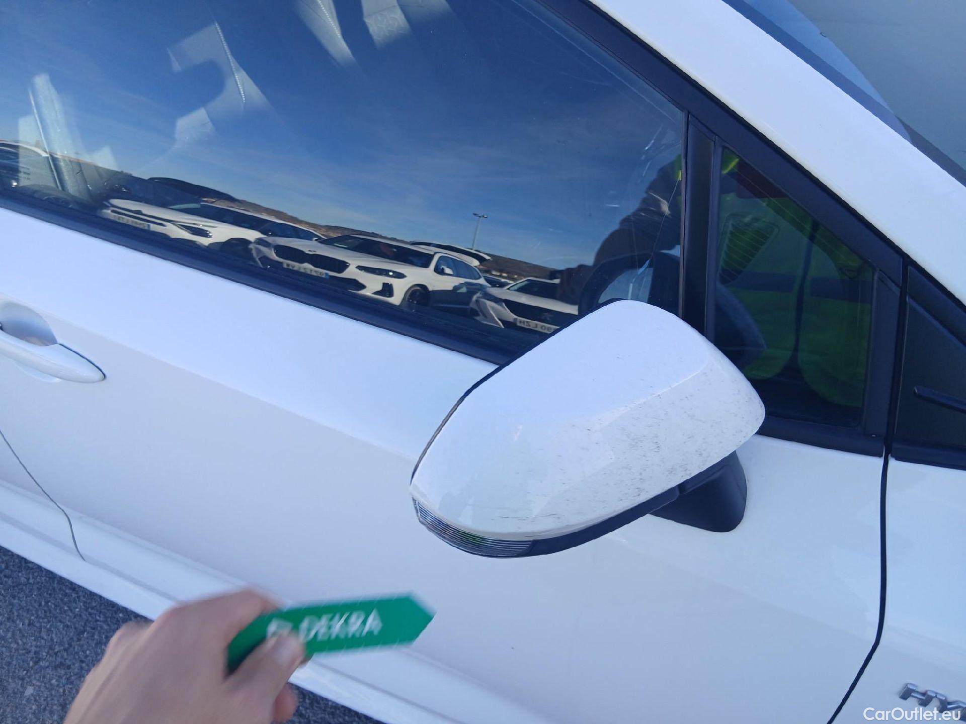  Toyota  Corolla TOYOTA  1.8 125H ACTIVE TECH E-CVT #13