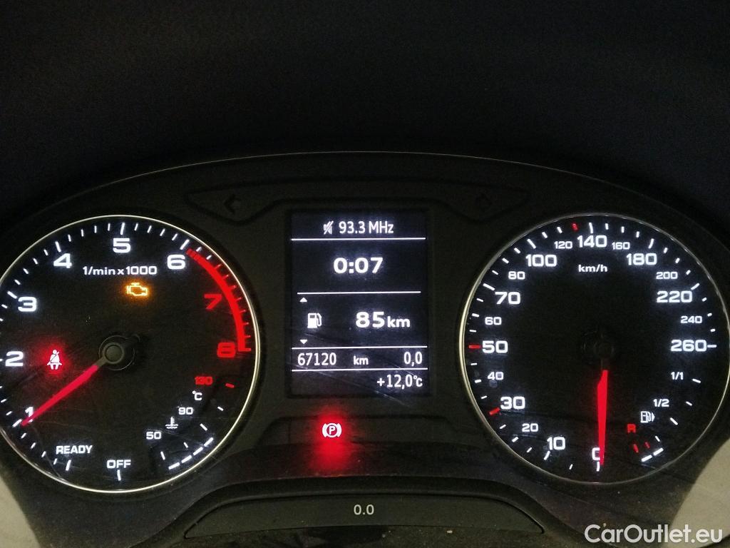  Audi  Q2 AUDI  / 2016 / 5P / todoterreno Advanced 30 TFSI 85kW (116CV) #21