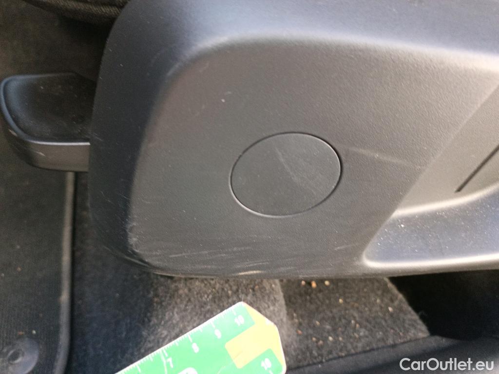  Volvo  XC 40 VOLVO XC40 / 2017 / 5P / todoterreno 2.0 D3 Auto #14