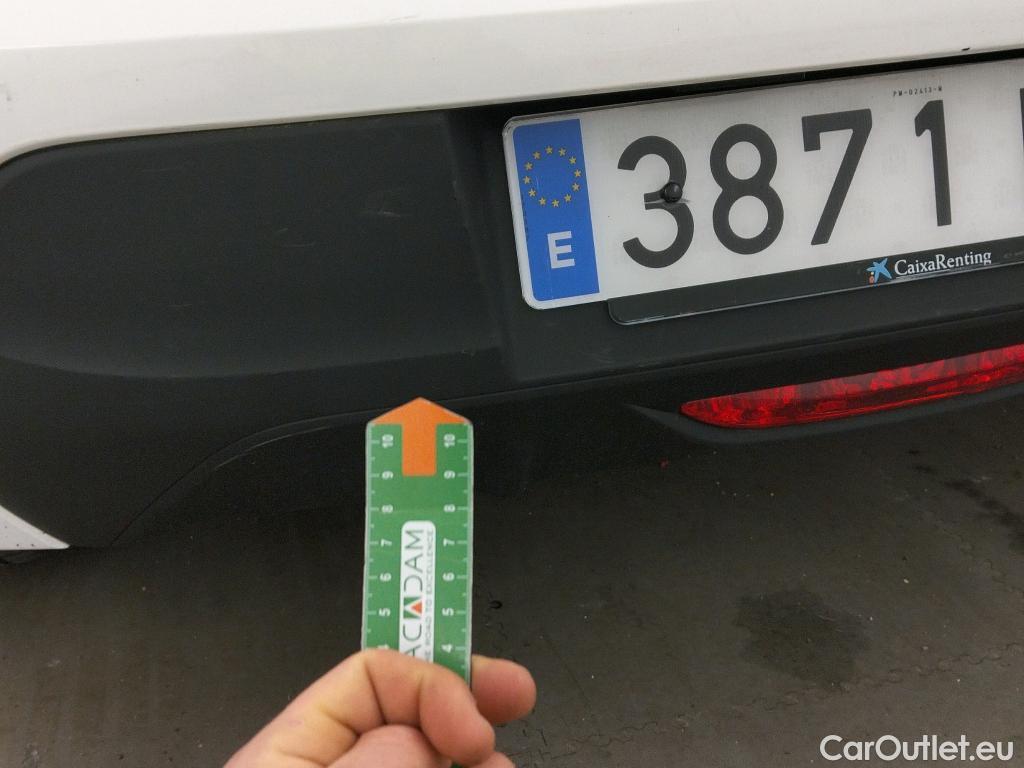  Peugeot  208 PEUGEOT  / 2019 / 5P / berlina con portón PureTech 55kW (75CV) Active #15