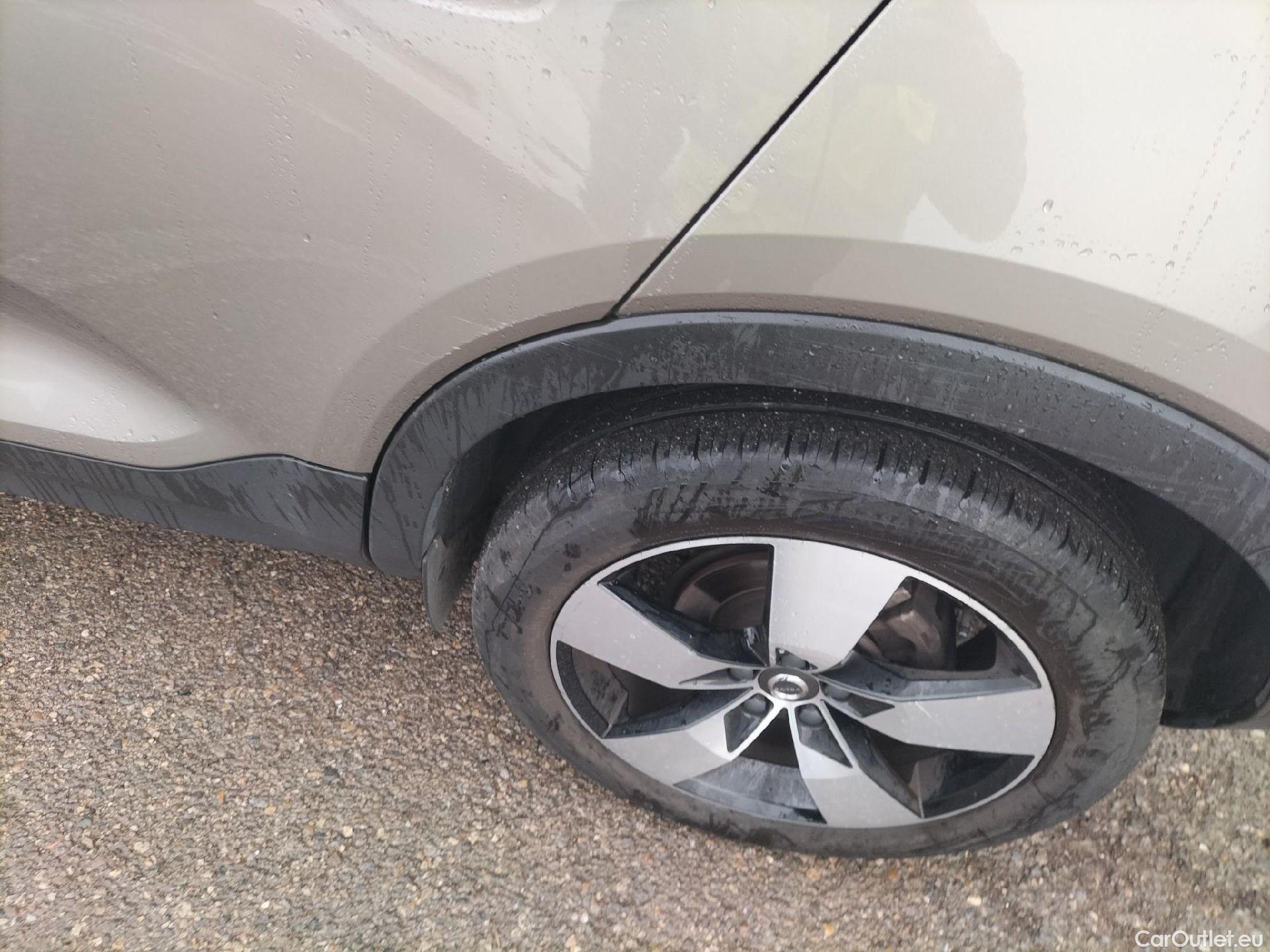  Volvo  XC 40 VOLVO XC40 / 2017 / 5P / todoterreno 1.5 T3 Momentum Pro Auto #11